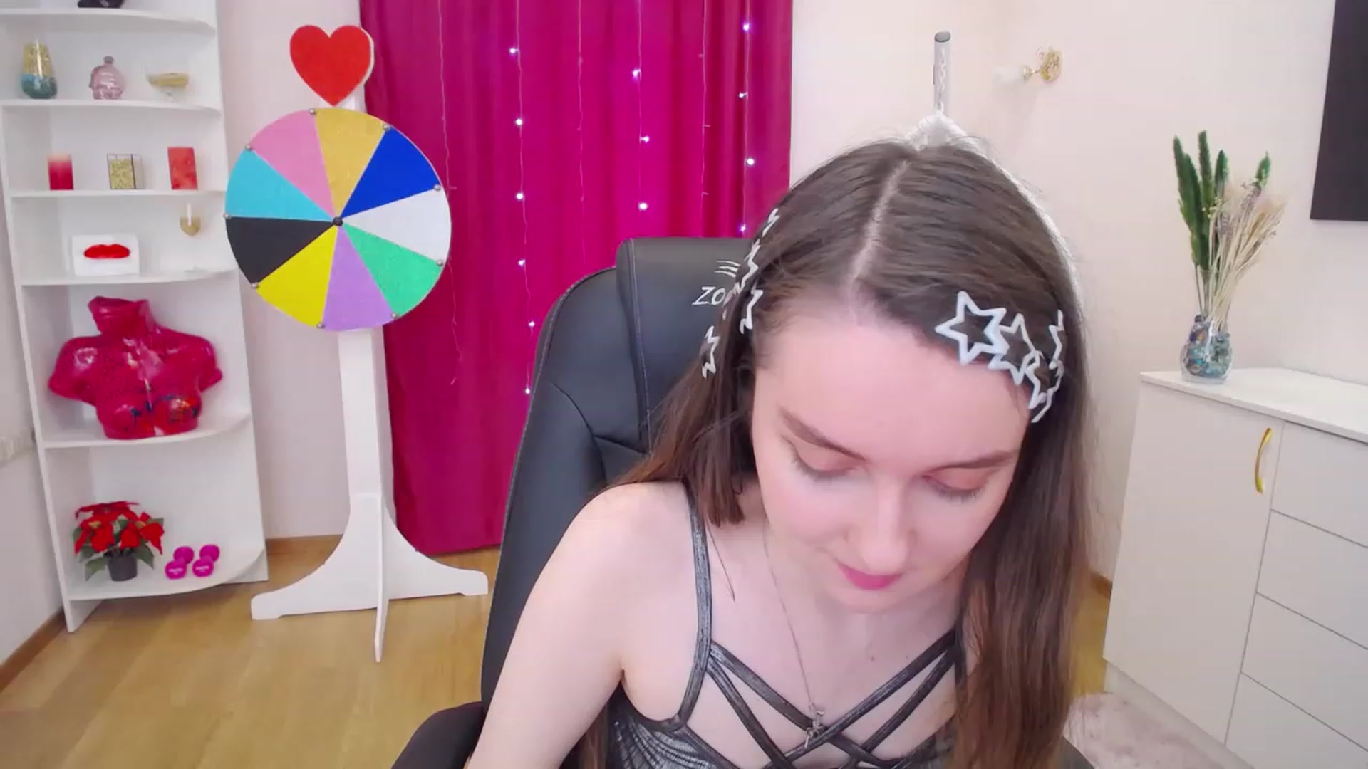 Gallery image thumbnail from Milim_Nava's myfreecams stream on, 06/26/2023, 09:46 image 7 of 20