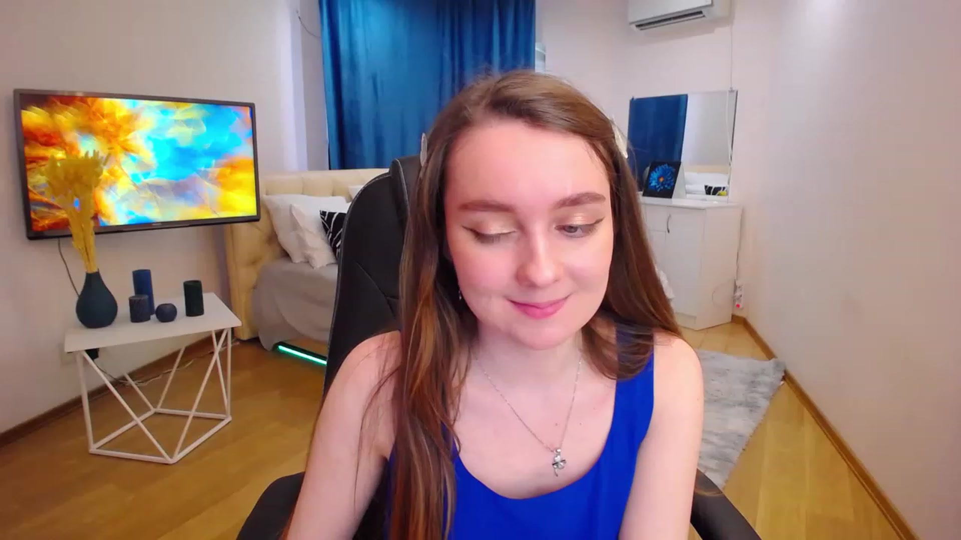 Gallery image thumbnail from Milim_Nava's myfreecams stream on, 06/27/2023, 12:15 image 16 of 20