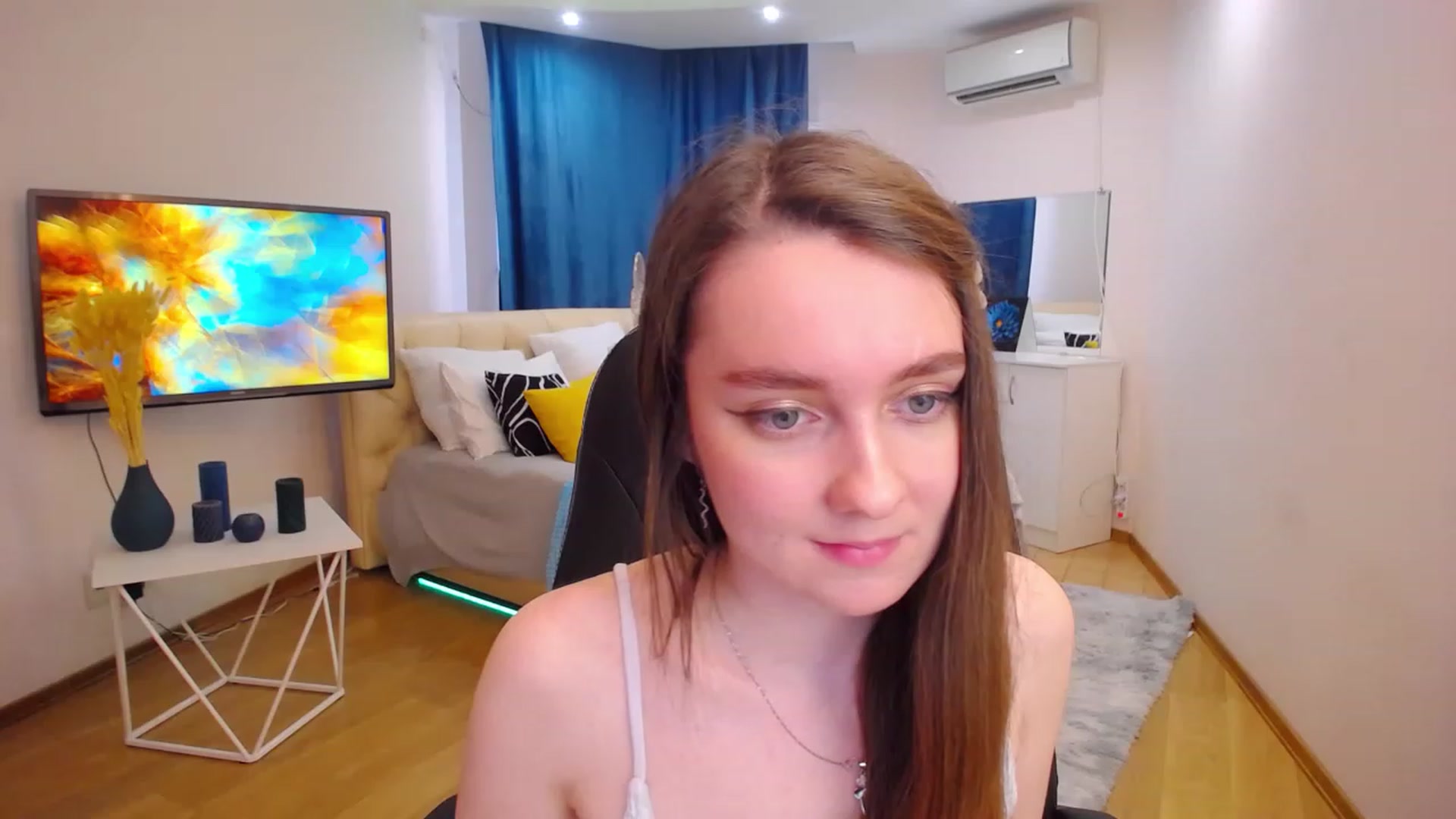 Gallery image thumbnail from Milim_Nava's myfreecams stream on, 06/27/2023, 13:47 image 4 of 20