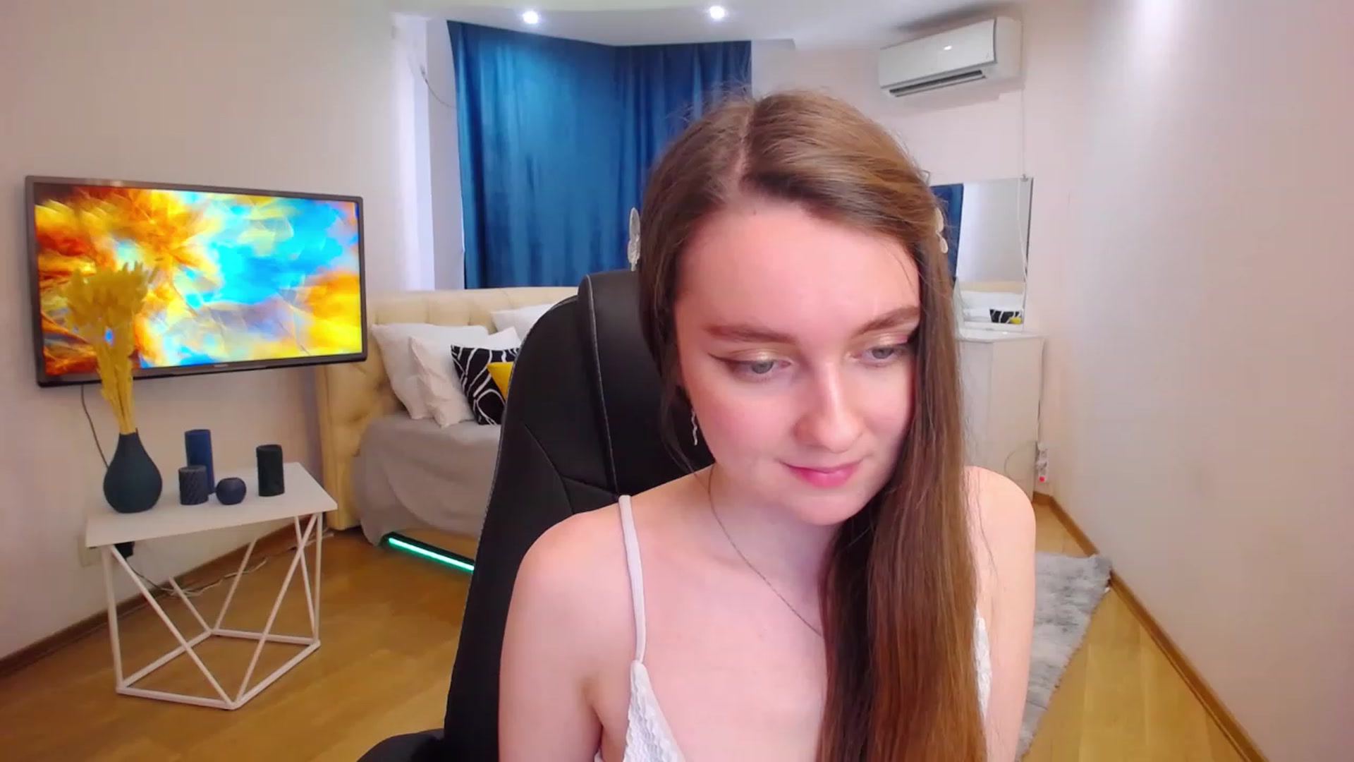 Gallery image thumbnail from Milim_Nava's myfreecams stream on, 06/27/2023, 13:47 image 6 of 20