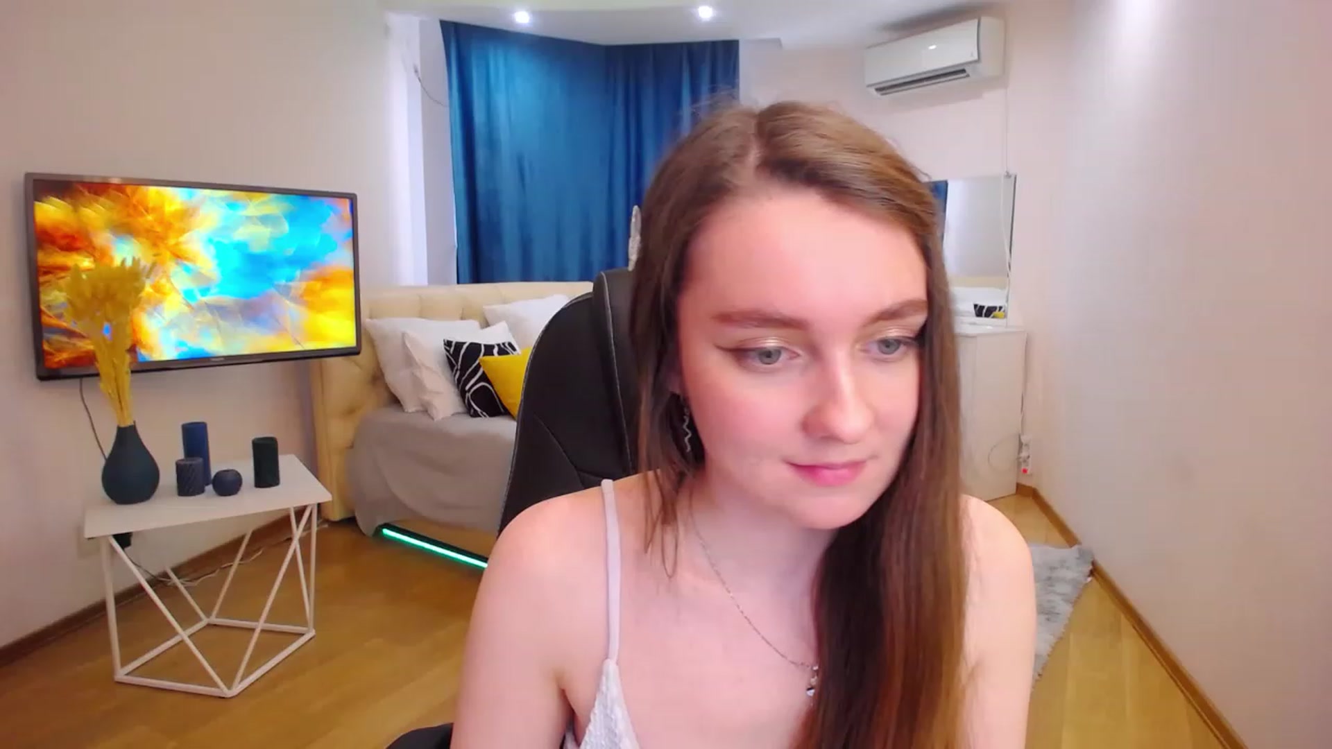 Gallery image thumbnail from Milim_Nava's myfreecams stream on, 06/27/2023, 13:47 image 2 of 20