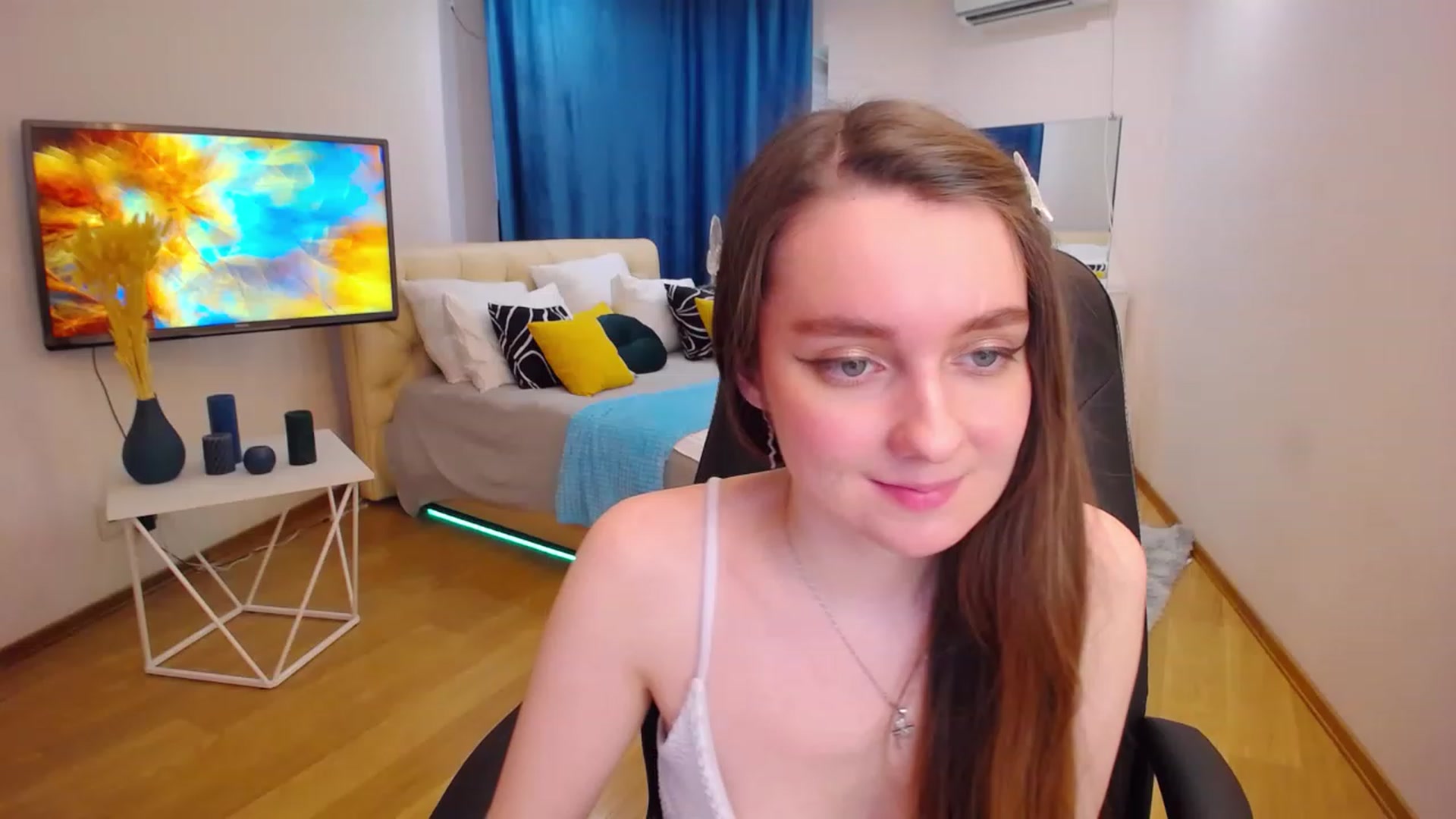 Gallery image thumbnail from Milim_Nava's myfreecams stream on, 06/27/2023, 14:58 image 15 of 20