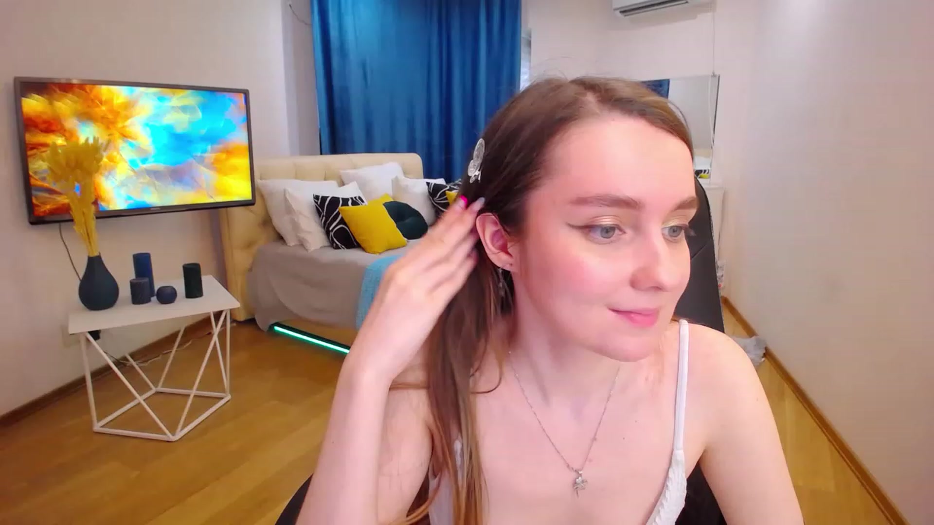 Gallery image thumbnail from Milim_Nava's myfreecams stream on, 06/27/2023, 14:58 image 16 of 20