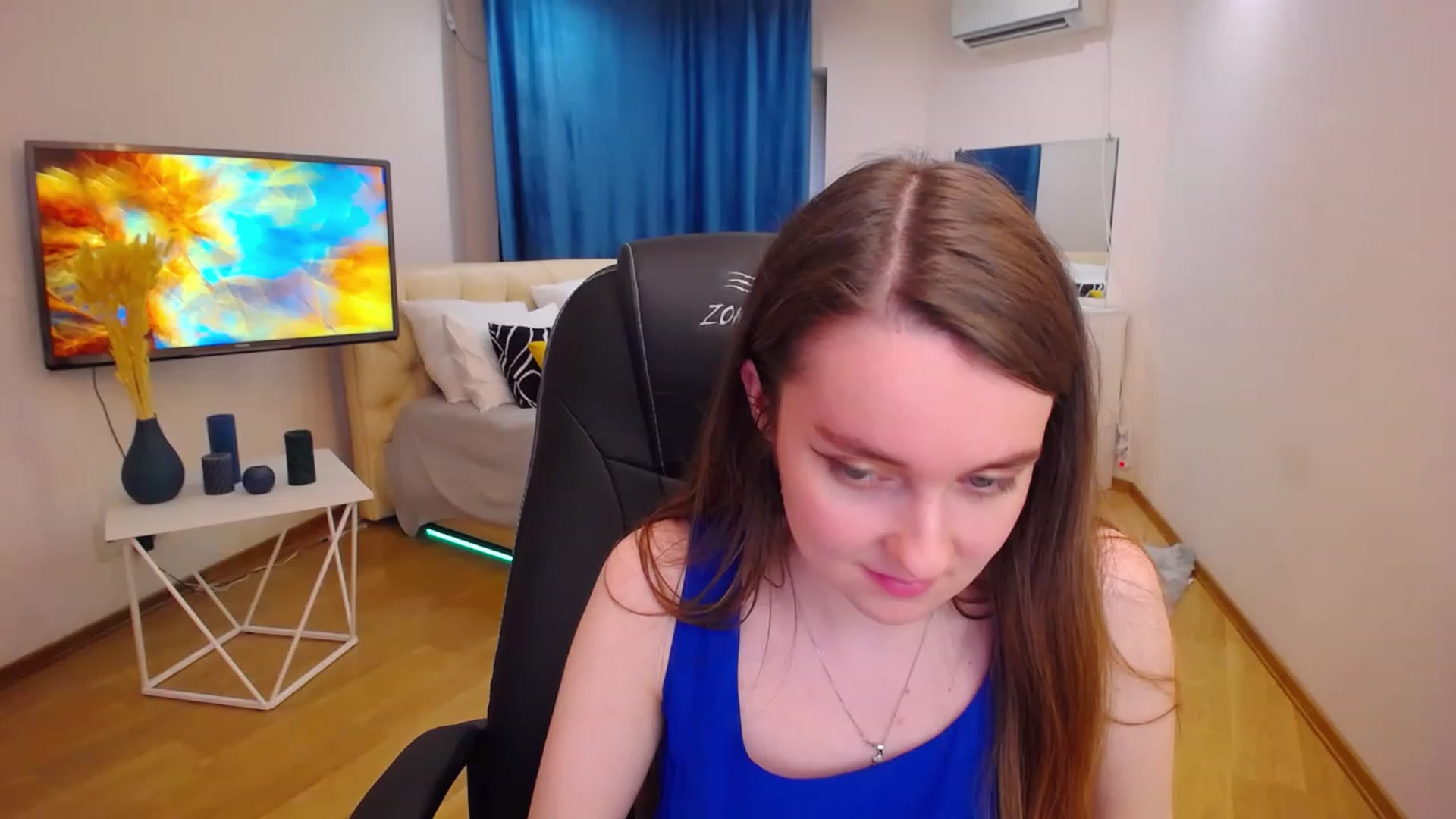 Gallery image thumbnail from Milim_Nava's myfreecams stream on, 06/27/2023, 16:32 image 8 of 20