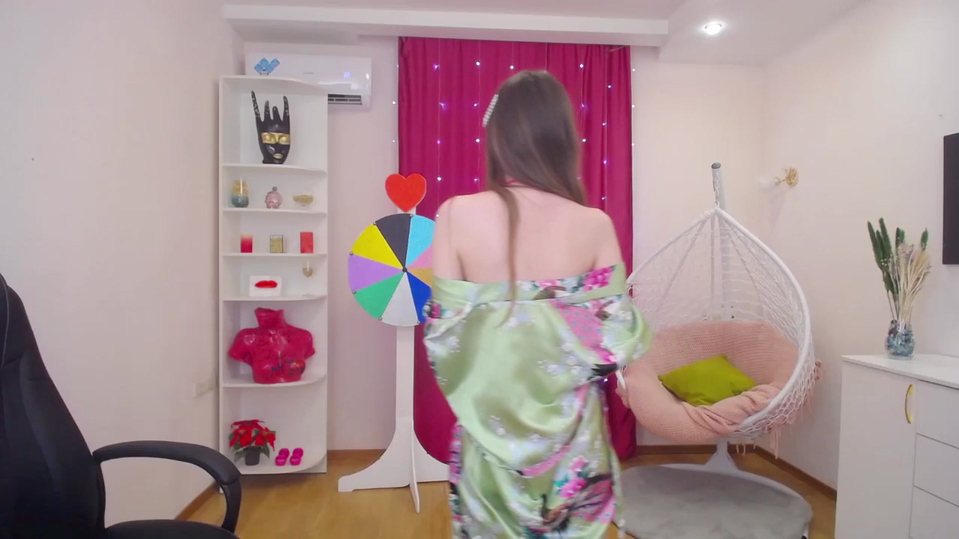 Gallery image thumbnail from Milim_Nava's myfreecams stream on, 06/30/2023, 07:53 image 6 of 20