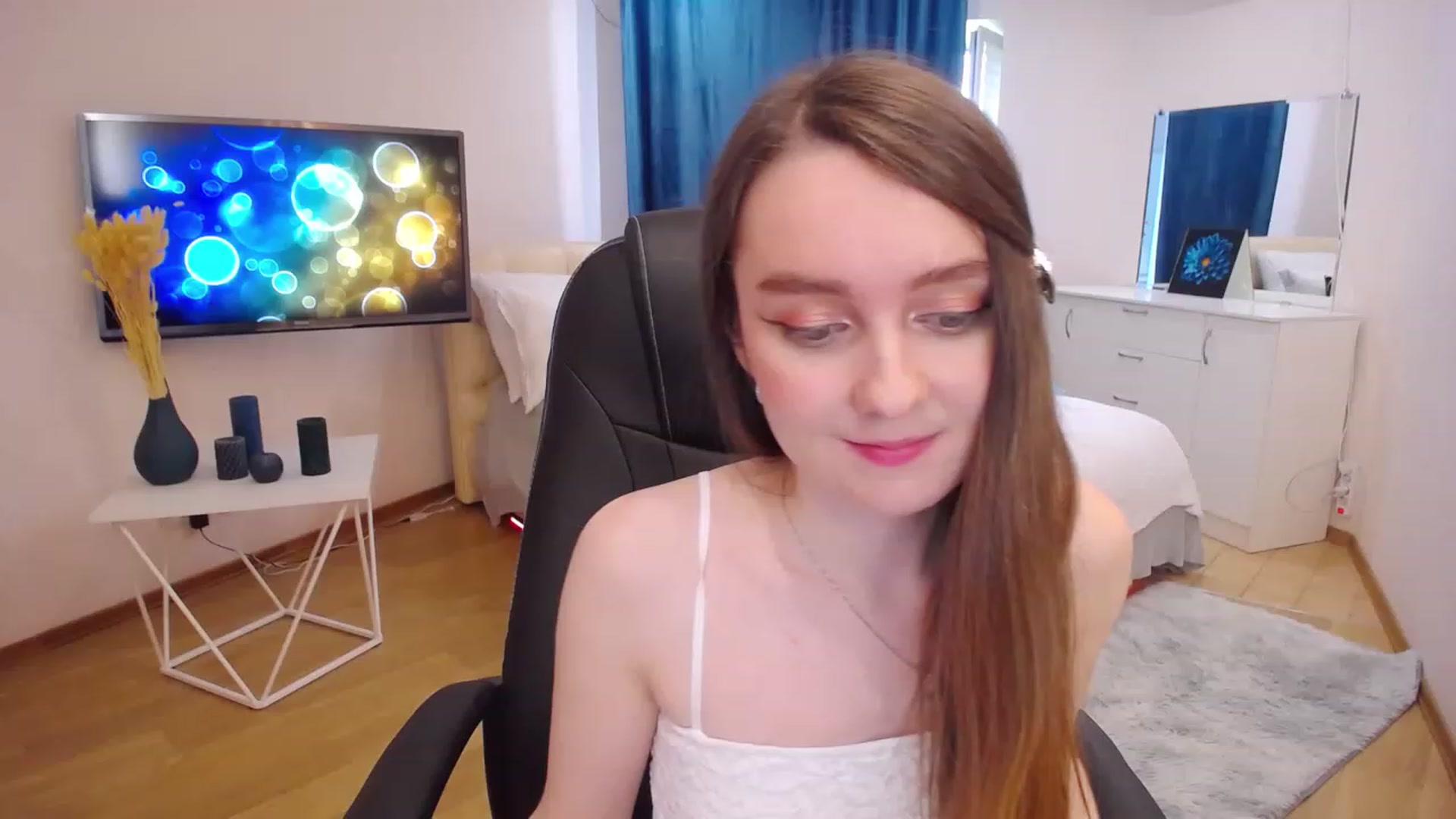 Gallery image thumbnail from Milim_Nava's myfreecams stream on, 07/03/2023, 09:48 image 10 of 20