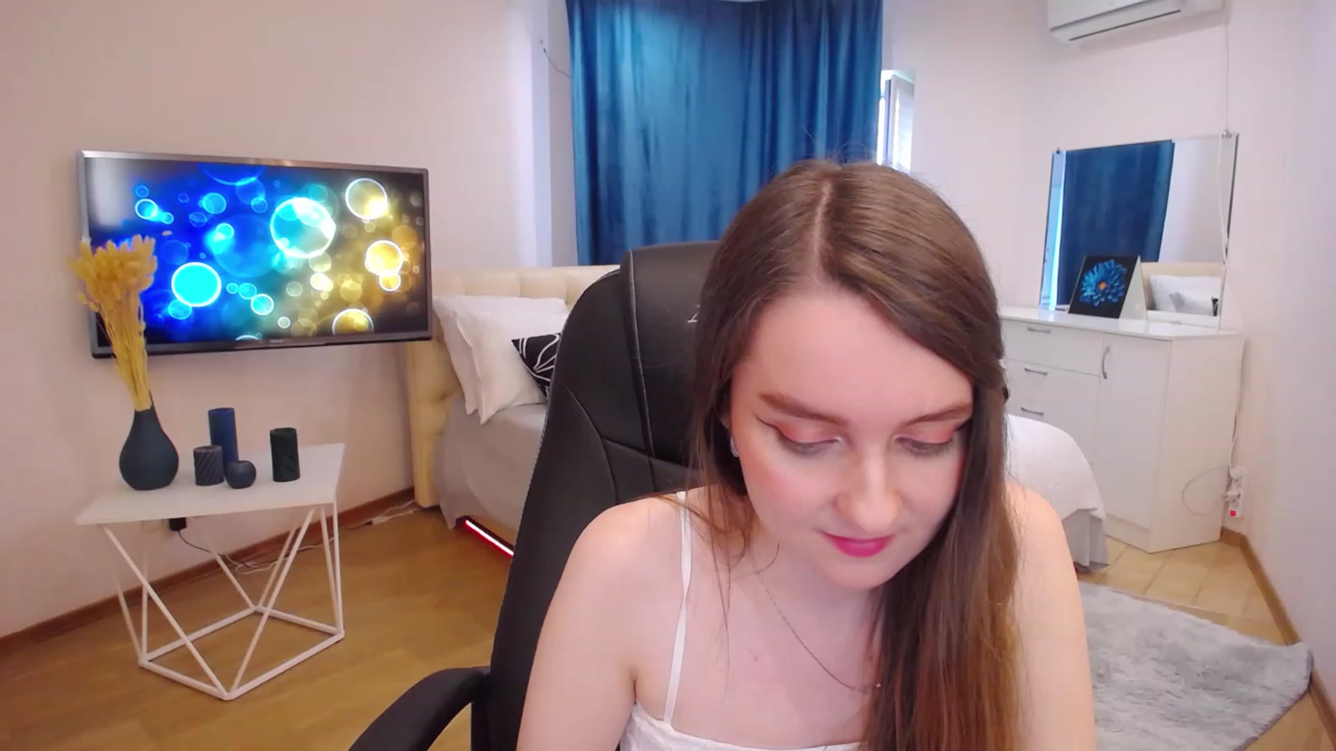 Gallery image thumbnail from Milim_Nava's myfreecams stream on, 07/03/2023, 09:48 image 19 of 20