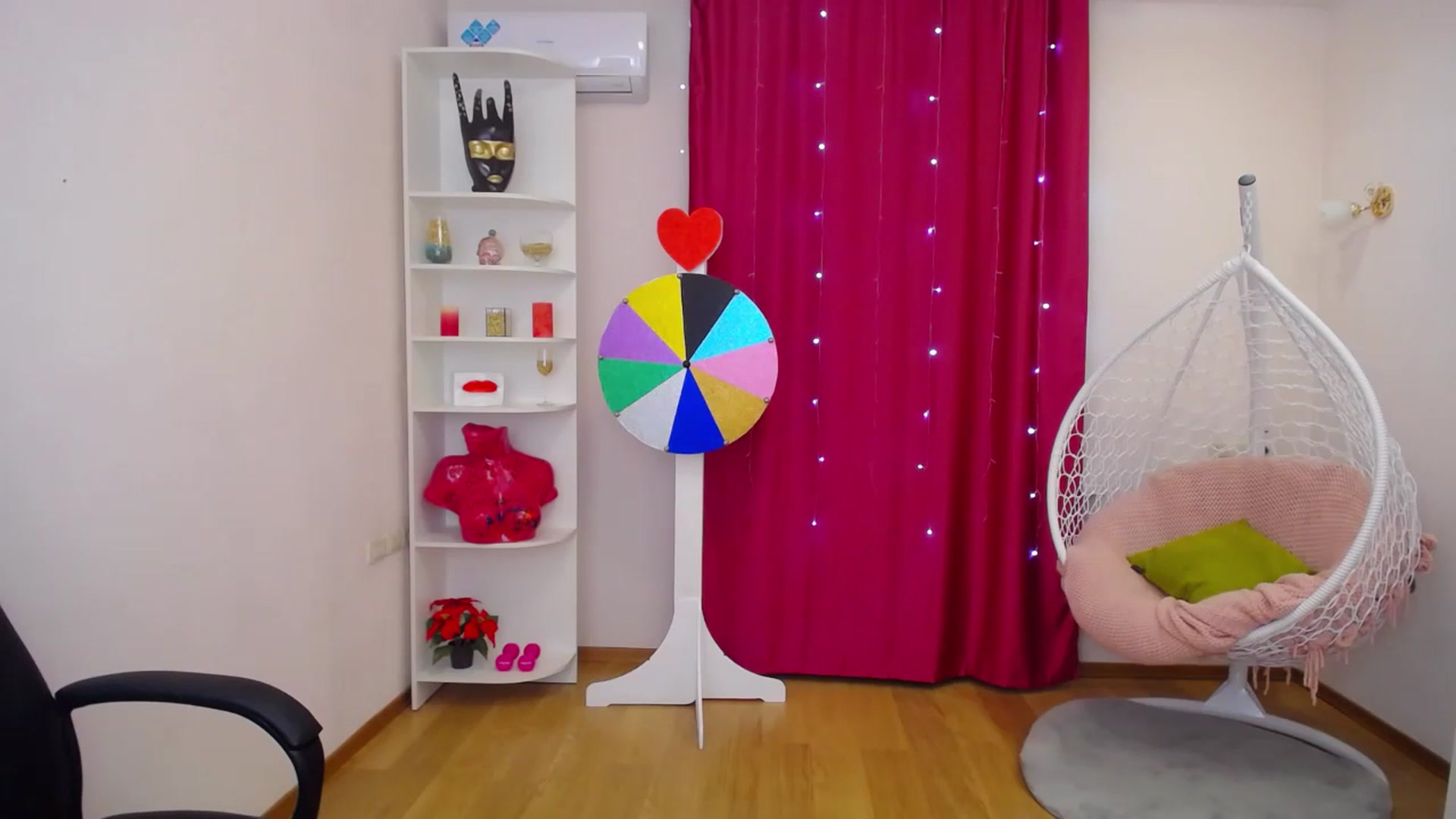Gallery image thumbnail from Milim_Nava's myfreecams stream on, 07/05/2023, 09:55 image 2 of 20
