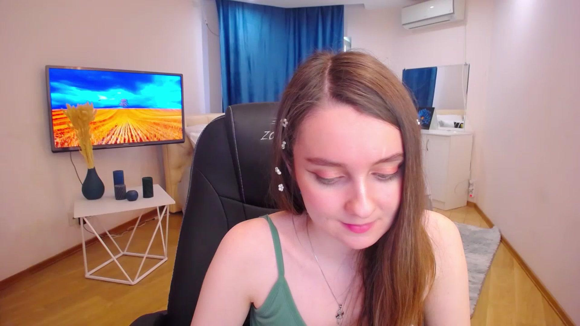 Gallery image thumbnail from Milim_Nava's myfreecams stream on, 07/06/2023, 06:47 image 15 of 20