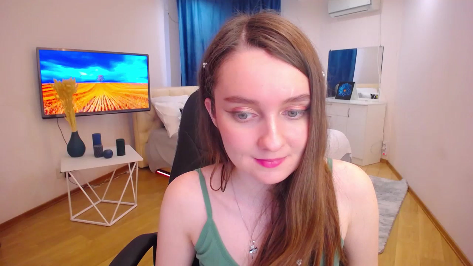 Gallery image thumbnail from Milim_Nava's myfreecams stream on, 07/06/2023, 07:49 image 3 of 20