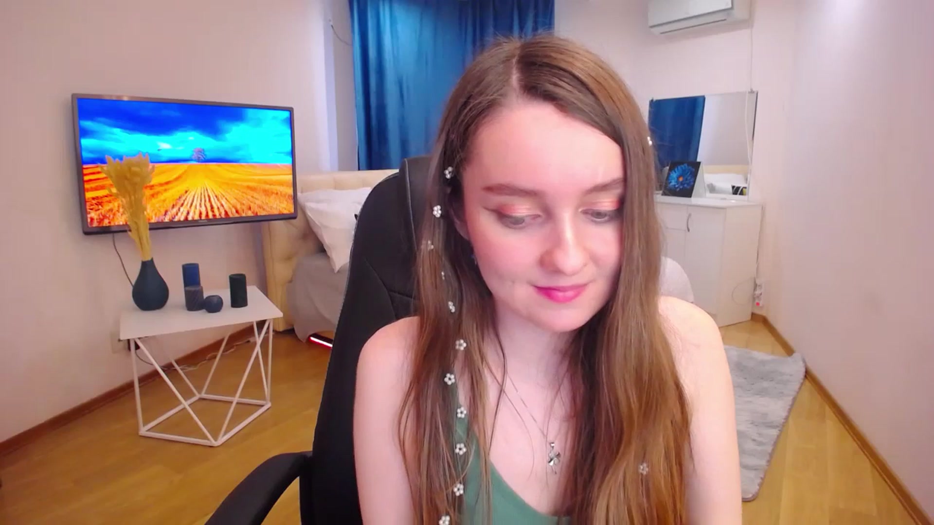 Gallery image thumbnail from Milim_Nava's myfreecams stream on, 07/06/2023, 07:49 image 7 of 20