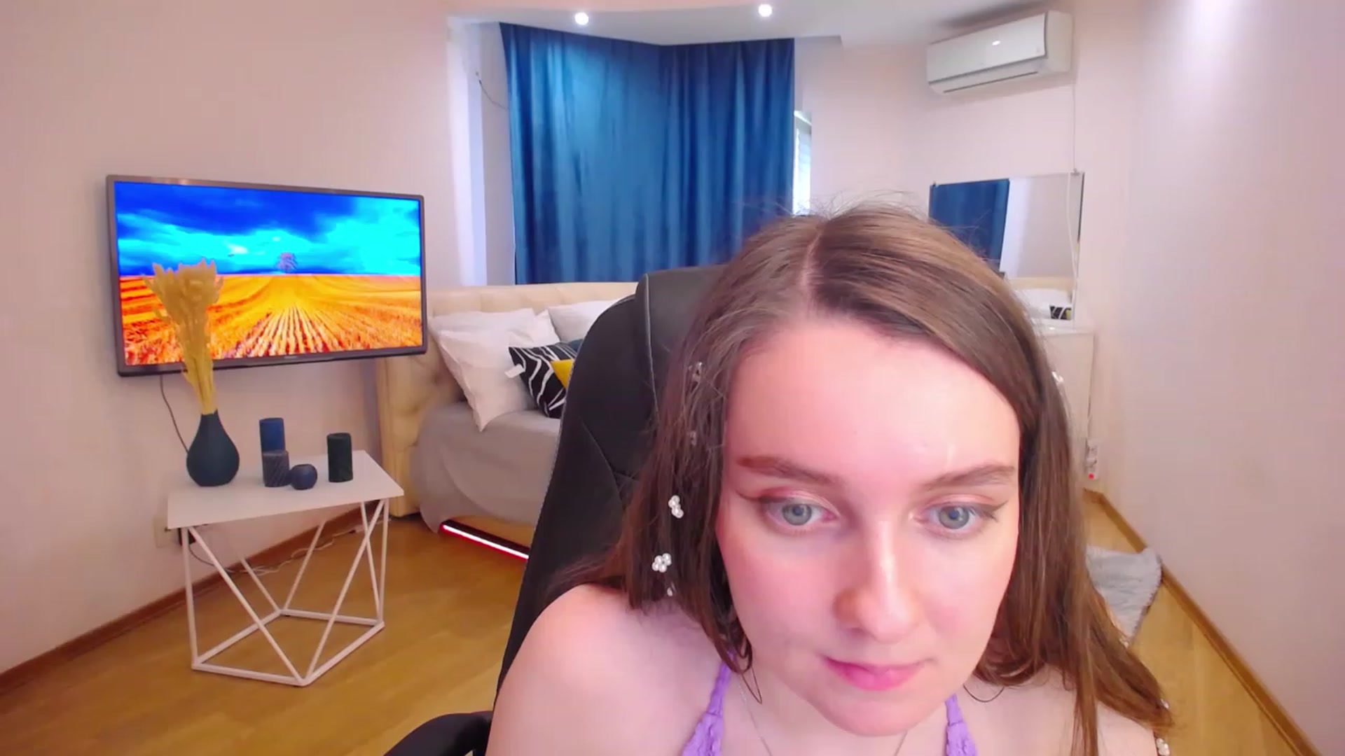 Gallery image thumbnail from Milim_Nava's myfreecams stream on, 07/06/2023, 09:46 image 17 of 20