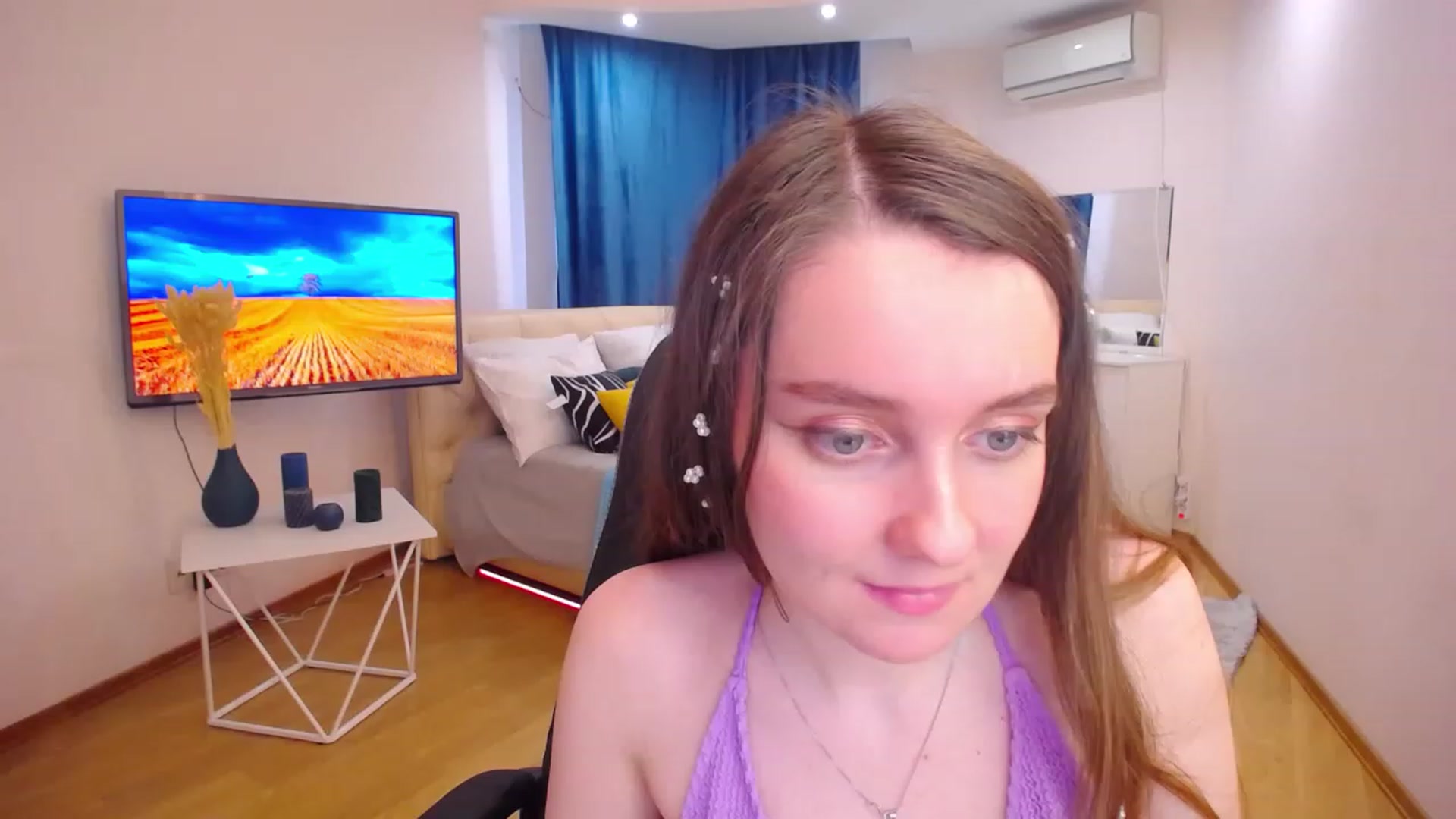 Gallery image thumbnail from Milim_Nava's myfreecams stream on, 07/06/2023, 09:46 image 16 of 20