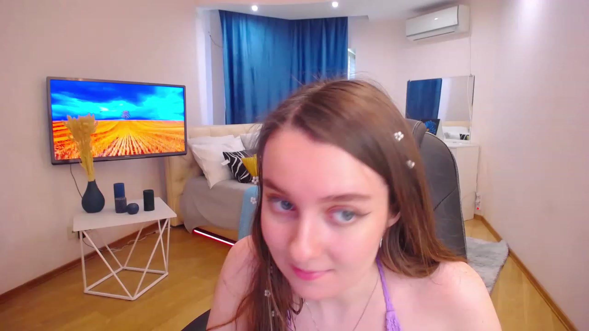 Gallery image thumbnail from Milim_Nava's myfreecams stream on, 07/06/2023, 09:46 image 11 of 20