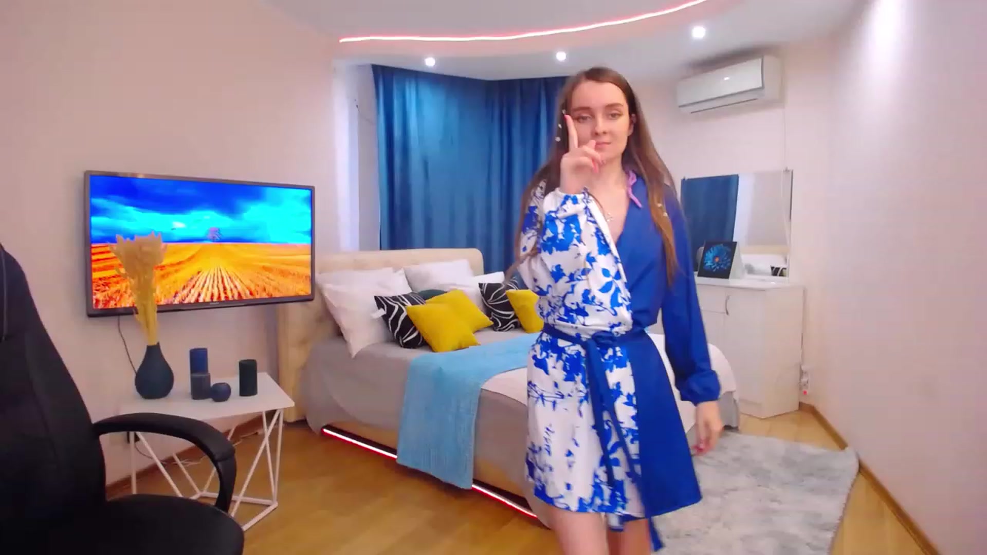Gallery image thumbnail from Milim_Nava's myfreecams stream on, 07/06/2023, 09:46 image 4 of 20