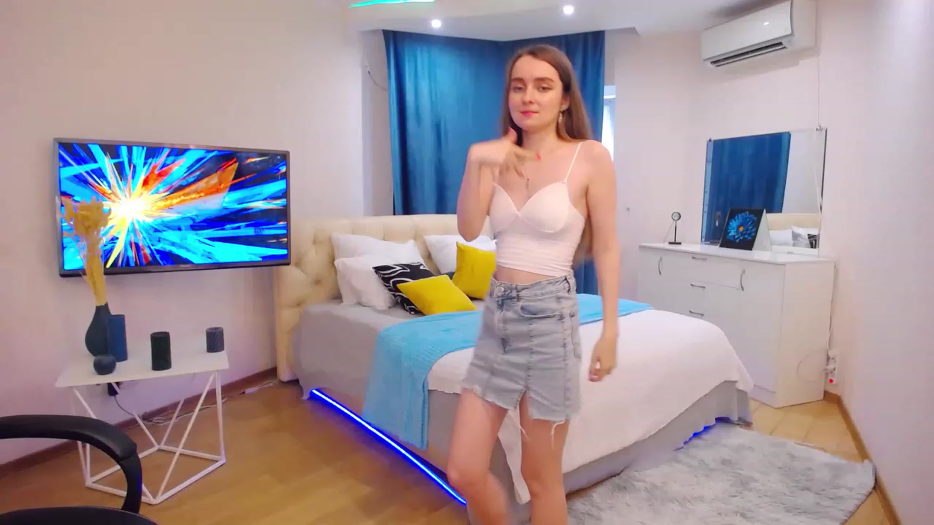 Gallery image thumbnail from Milim_Nava's myfreecams stream on, 07/11/2023, 07:25 image 6 of 20