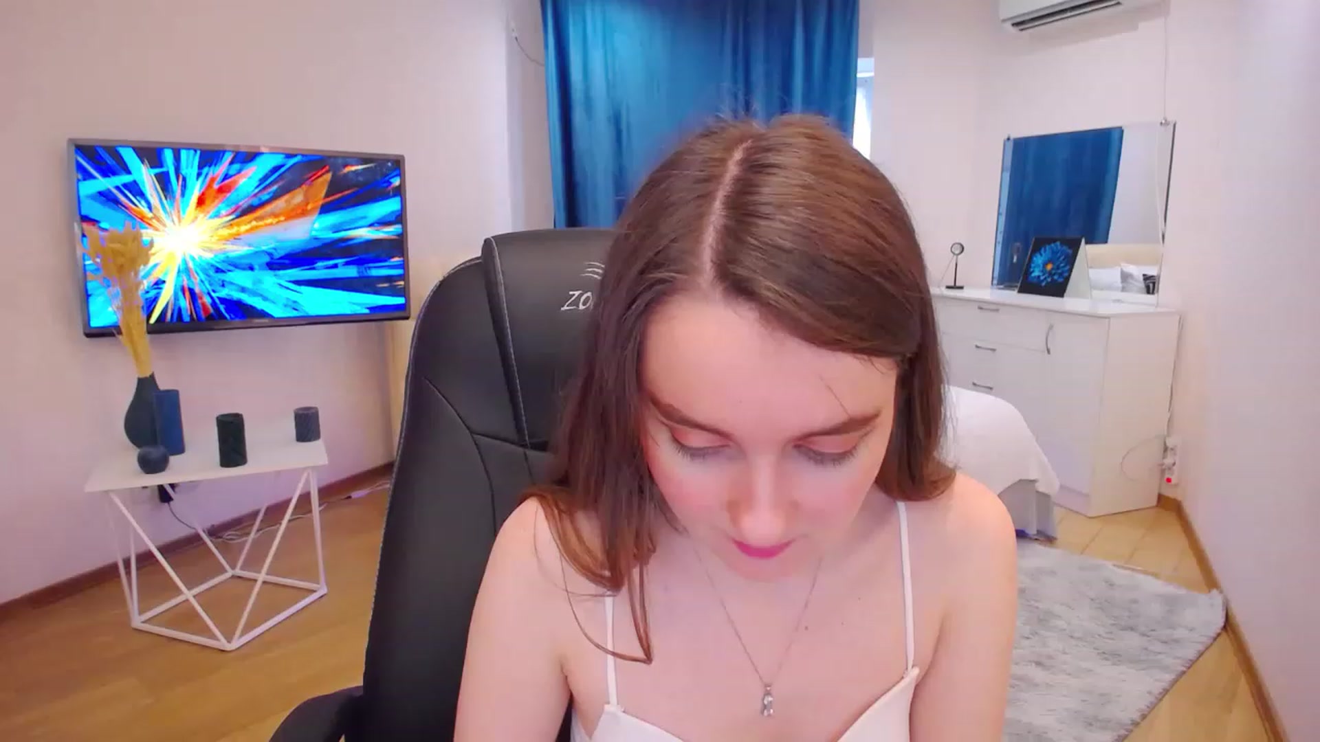 Gallery image thumbnail from Milim_Nava's myfreecams stream on, 07/11/2023, 09:46 image 1 of 20