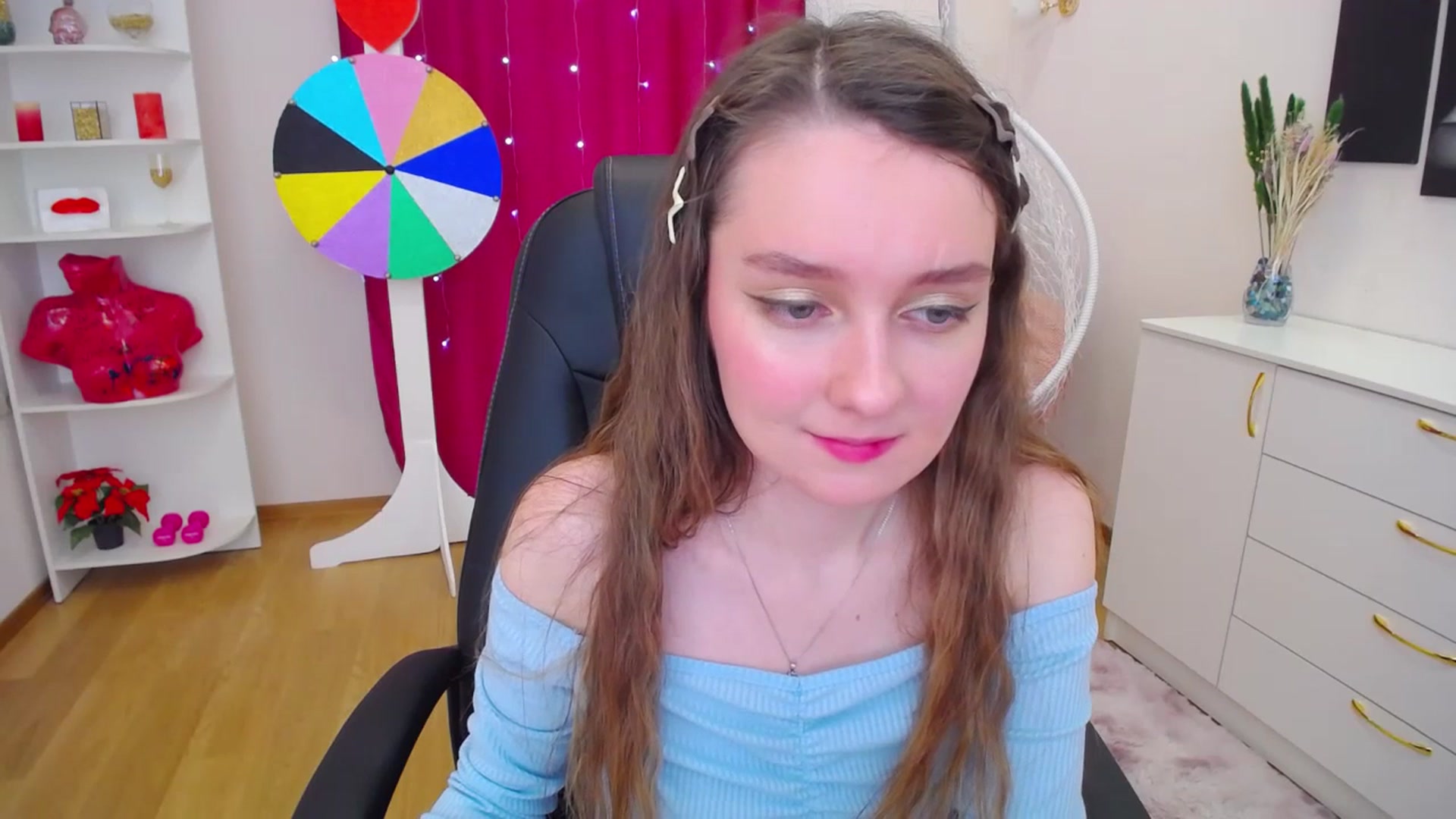 Gallery image thumbnail from Milim_Nava's myfreecams stream on, 07/15/2023, 11:14 image 19 of 20