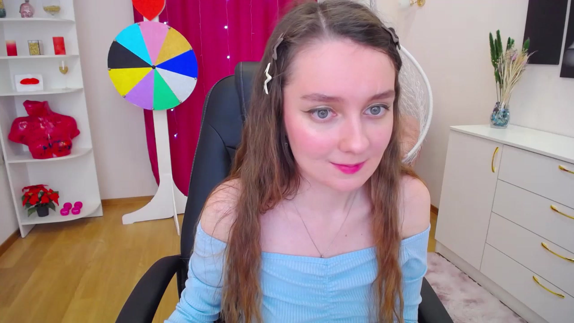 Gallery image thumbnail from Milim_Nava's myfreecams stream on, 07/15/2023, 11:14 image 18 of 20