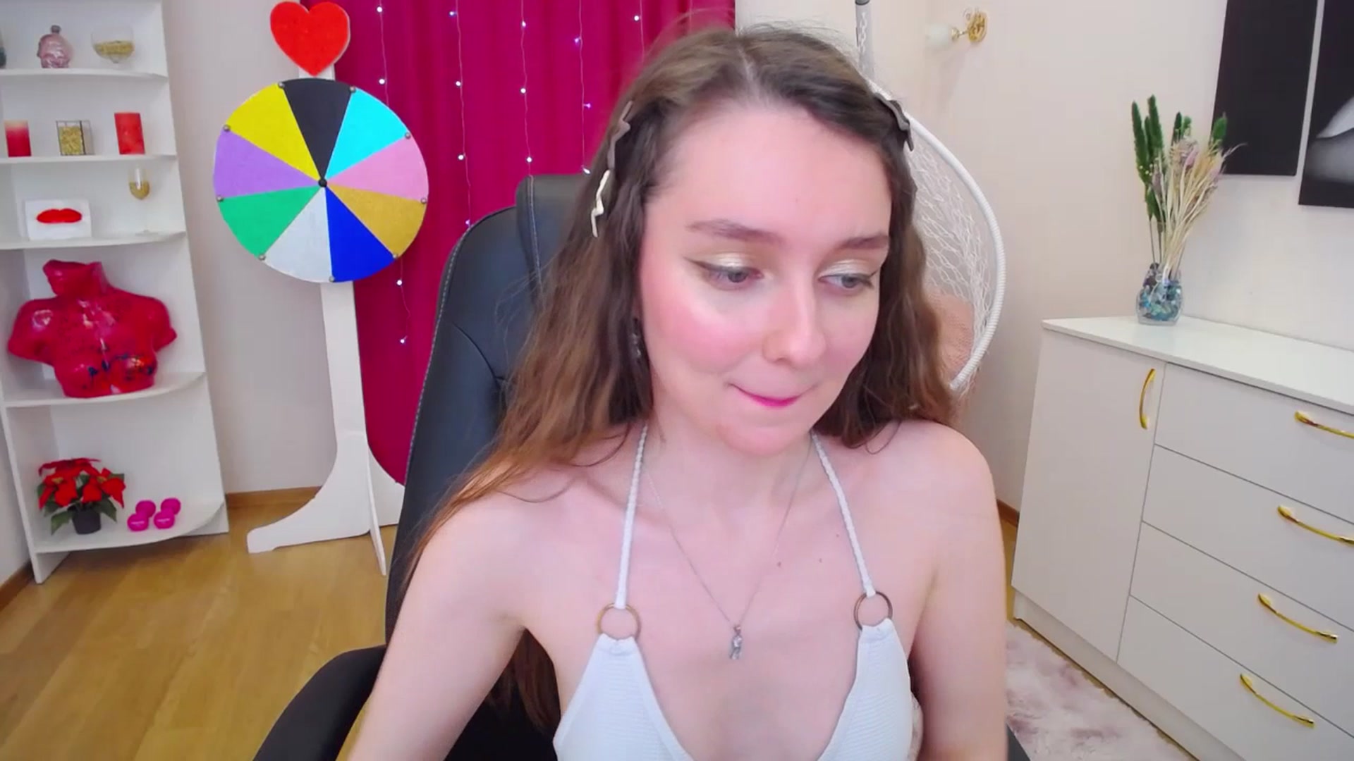 Gallery image thumbnail from Milim_Nava's myfreecams stream on, 07/15/2023, 13:00 image 17 of 20