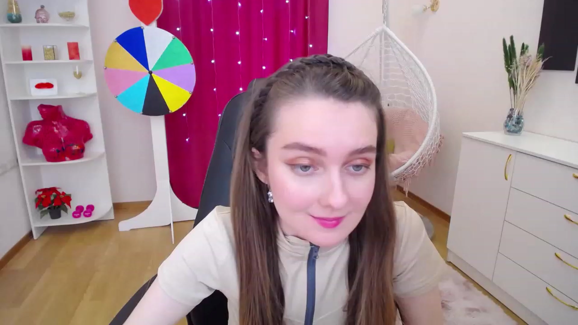 Gallery image thumbnail from Milim_Nava's myfreecams stream on, 07/17/2023, 09:47 image 19 of 20