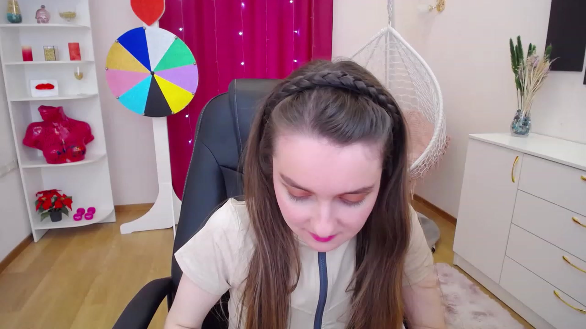 Gallery image thumbnail from Milim_Nava's myfreecams stream on, 07/17/2023, 09:47 image 18 of 20