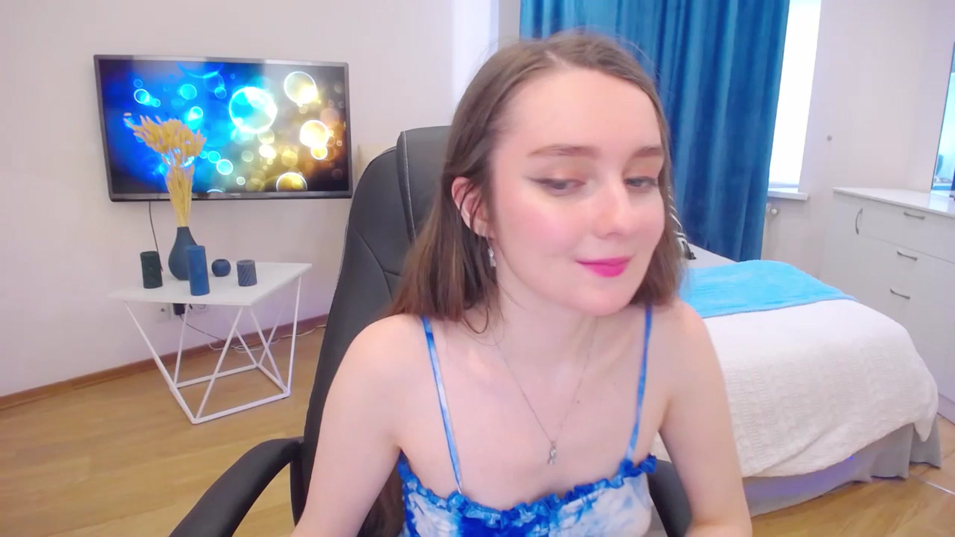 Gallery image thumbnail from Milim_Nava's myfreecams stream on, 07/18/2023, 09:13 image 8 of 20
