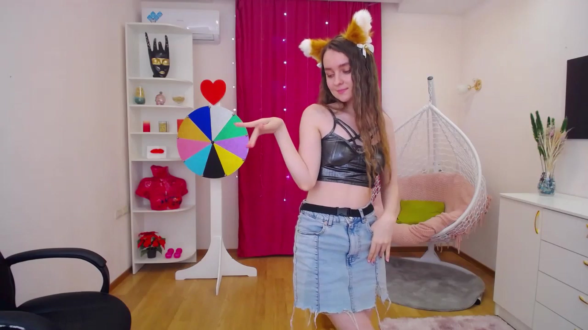 Gallery image thumbnail from Milim_Nava's myfreecams stream on, 07/19/2023, 09:23 image 13 of 20