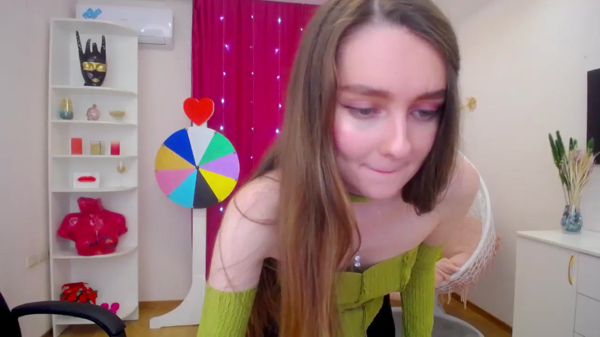 Gallery image thumbnail from Milim_Nava's myfreecams stream on, 07/24/2023, 11:00 image 16 of 20
