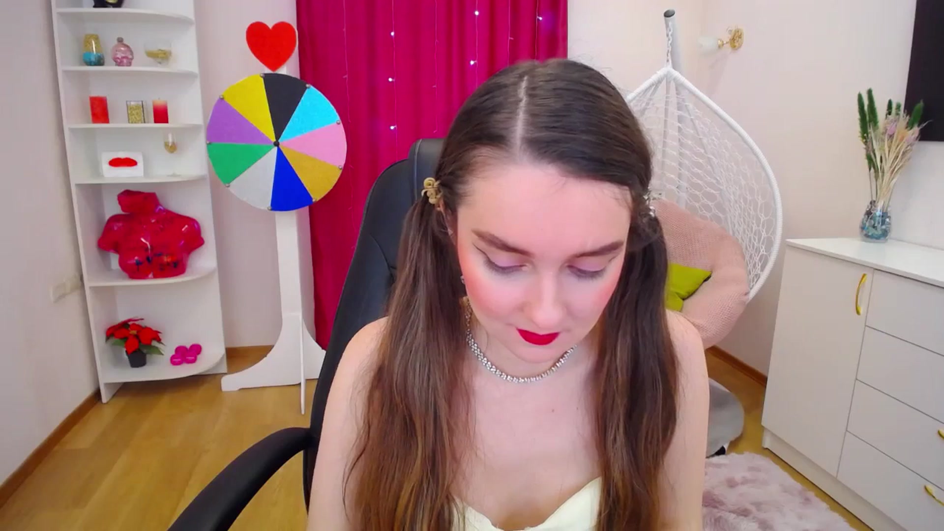 Gallery image thumbnail from Milim_Nava's myfreecams stream on, 09/23/2023, 11:27 image 17 of 20