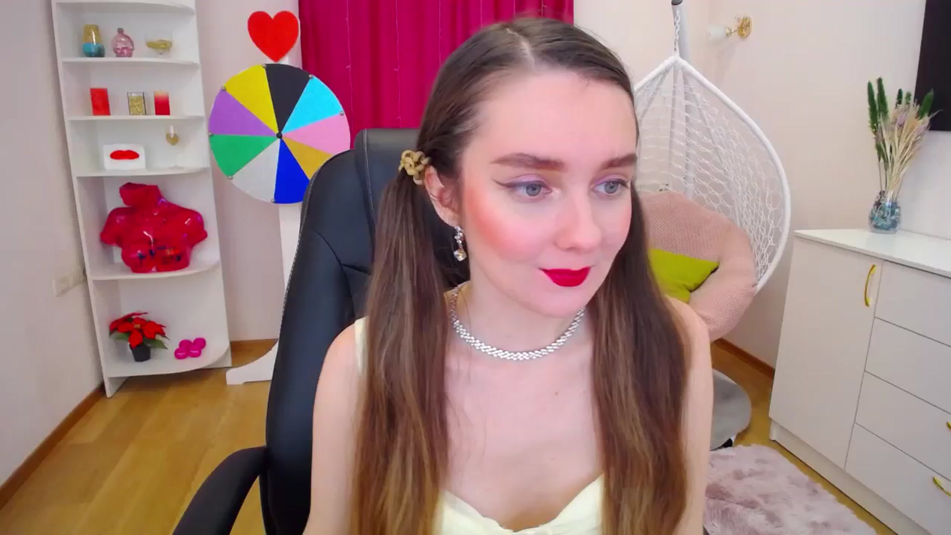 Gallery image thumbnail from Milim_Nava's myfreecams stream on, 09/23/2023, 11:27 image 5 of 20