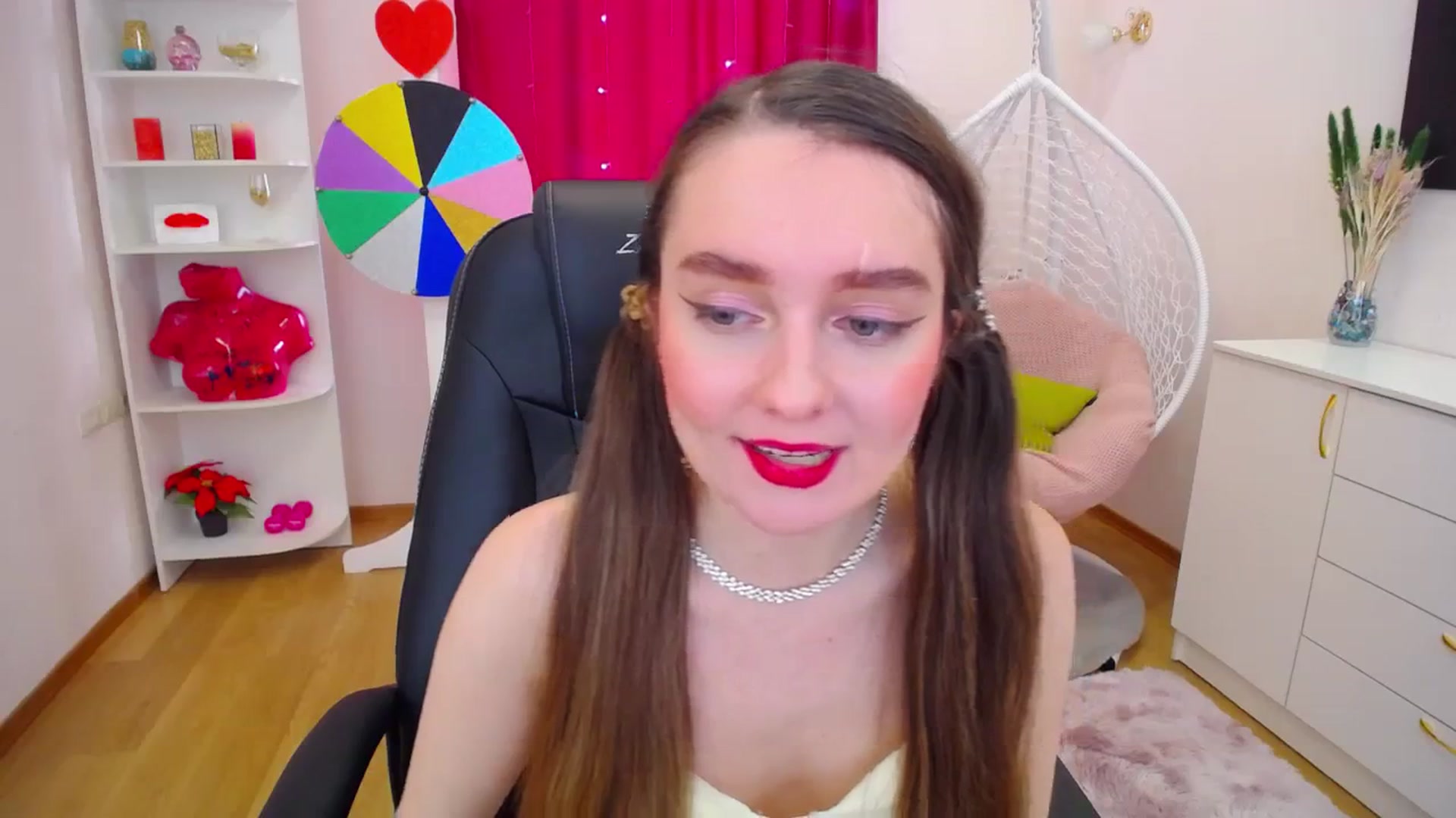 Gallery image thumbnail from Milim_Nava's myfreecams stream on, 09/23/2023, 12:18 image 3 of 20