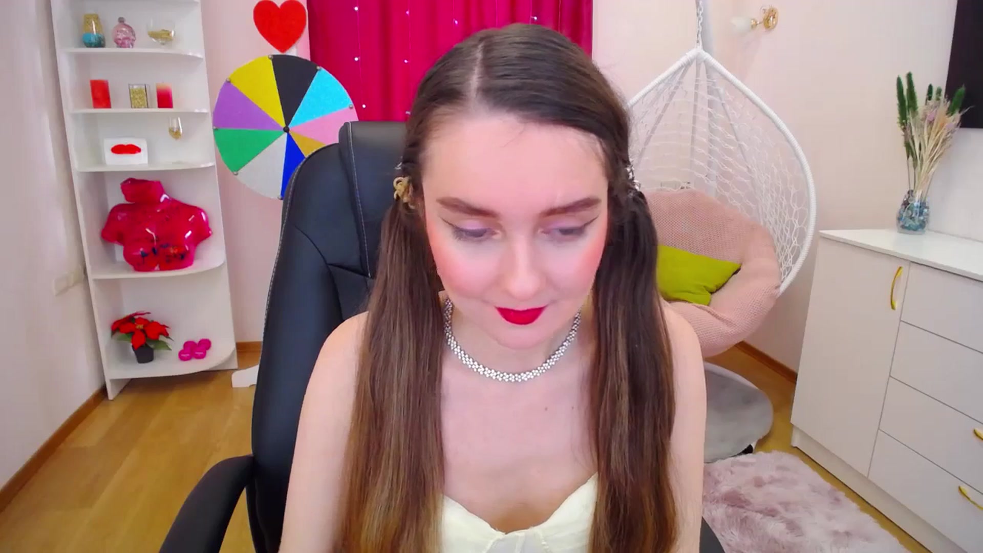 Gallery image thumbnail from Milim_Nava's myfreecams stream on, 09/23/2023, 12:18 image 4 of 20