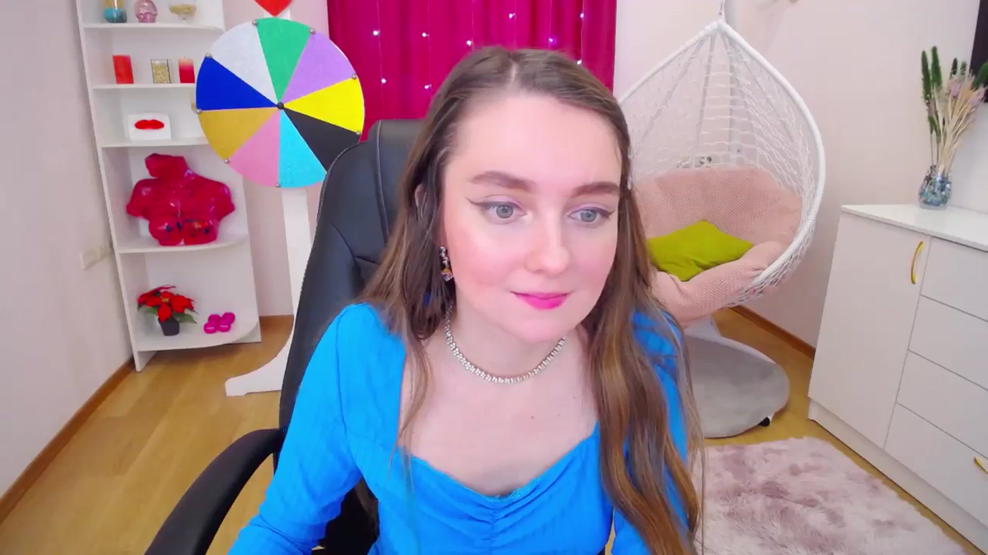 Gallery image thumbnail from Milim_Nava's myfreecams stream on, 09/24/2023, 11:46 image 17 of 20