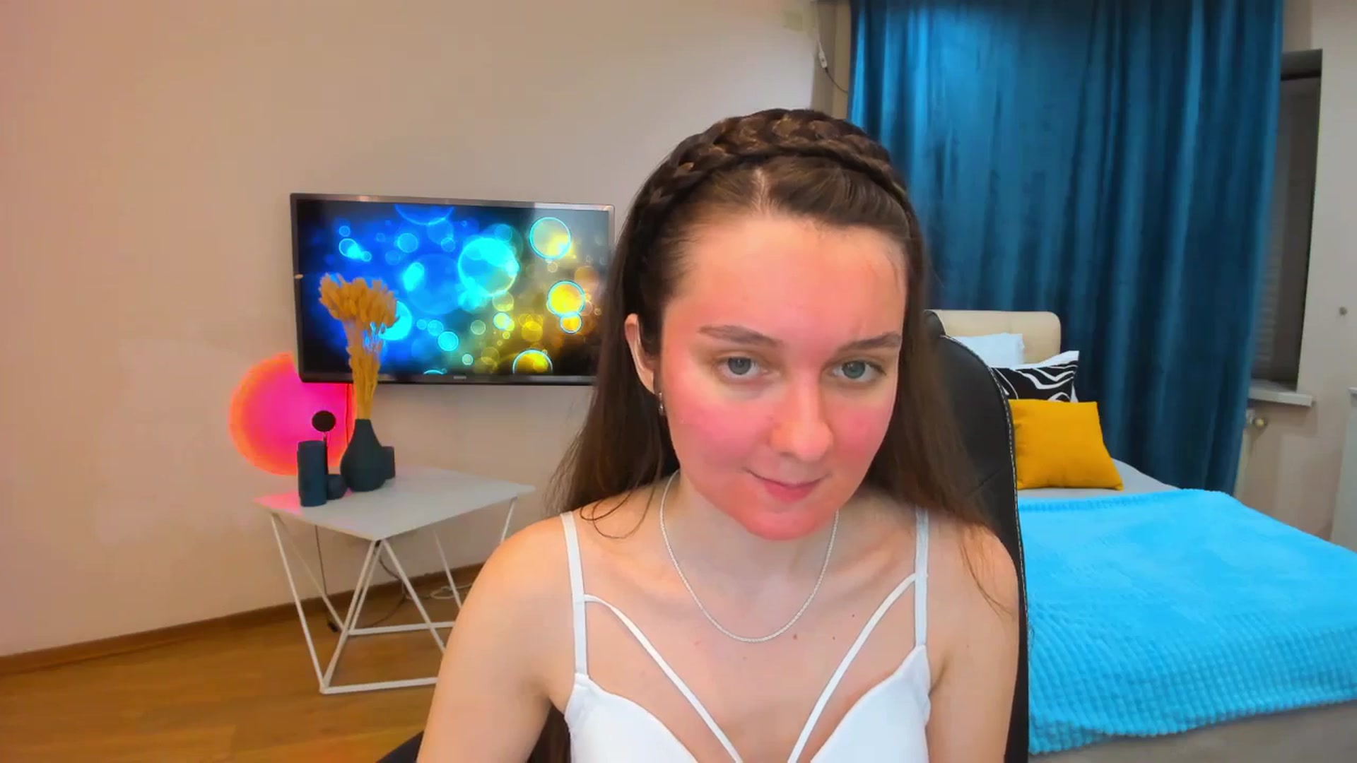Gallery image thumbnail from Milim_Nava's myfreecams stream on, 10/19/2023, 18:14 image 15 of 20