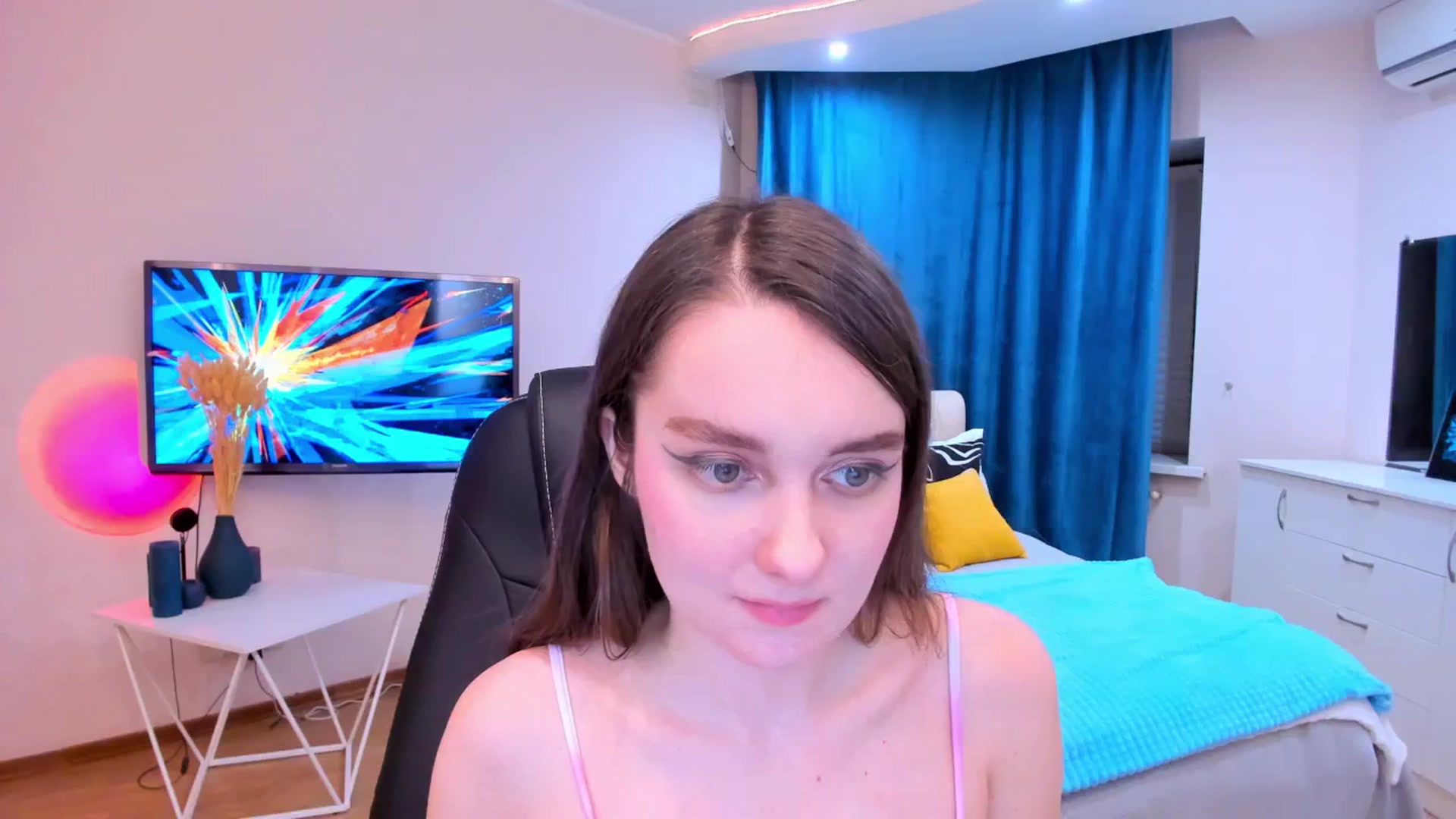 Gallery image thumbnail from Milim_Nava's myfreecams stream on, 10/22/2023, 15:04 image 18 of 20