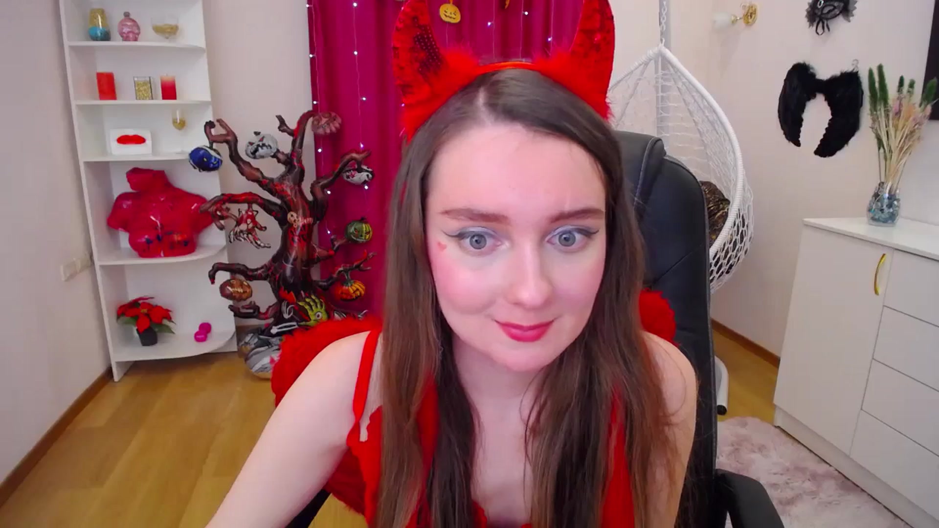 Gallery image thumbnail from Milim_Nava's myfreecams stream on, 10/30/2023, 14:53 image 18 of 20