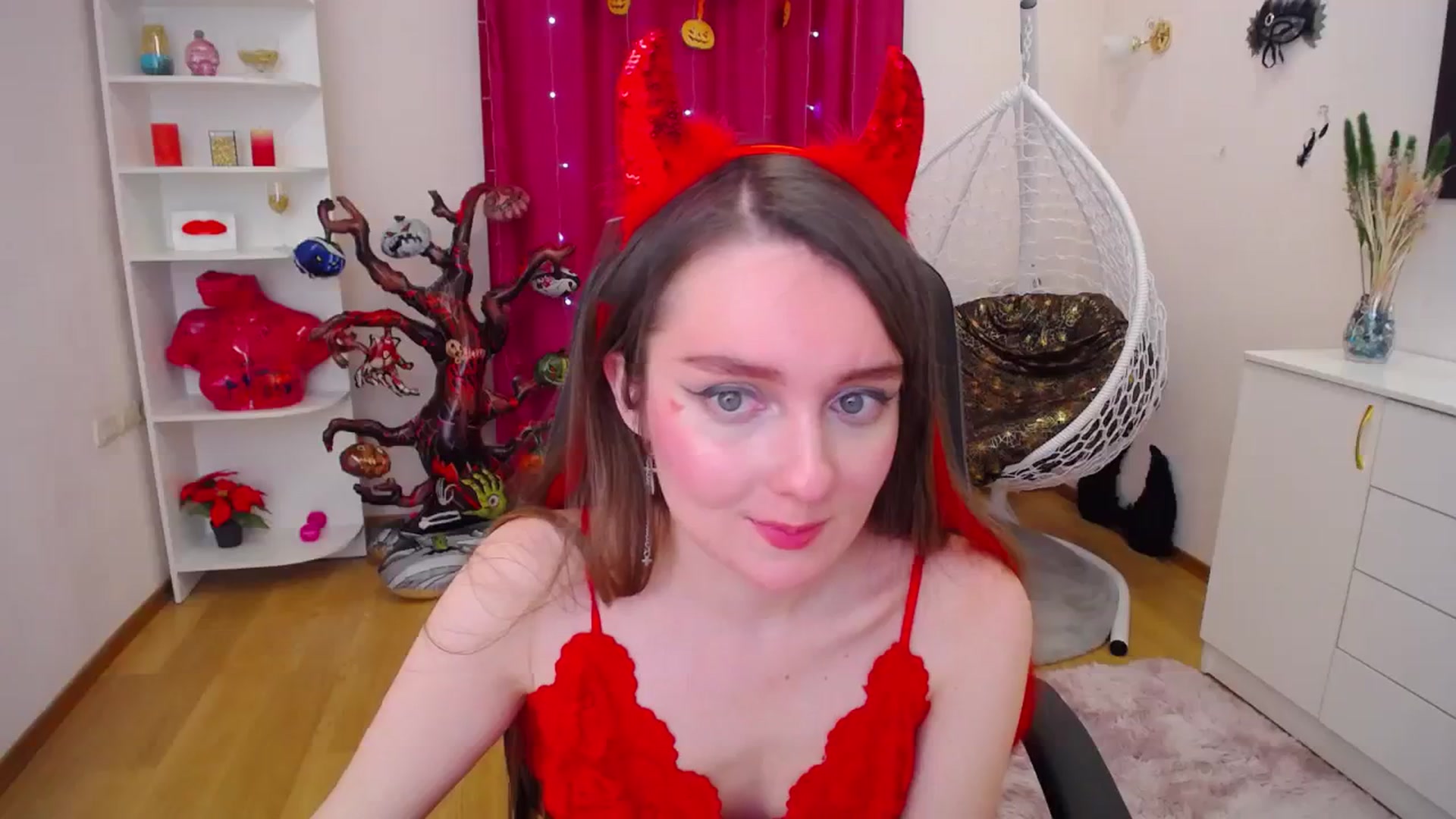Gallery image thumbnail from Milim_Nava's myfreecams stream on, 10/30/2023, 16:29 image 2 of 20