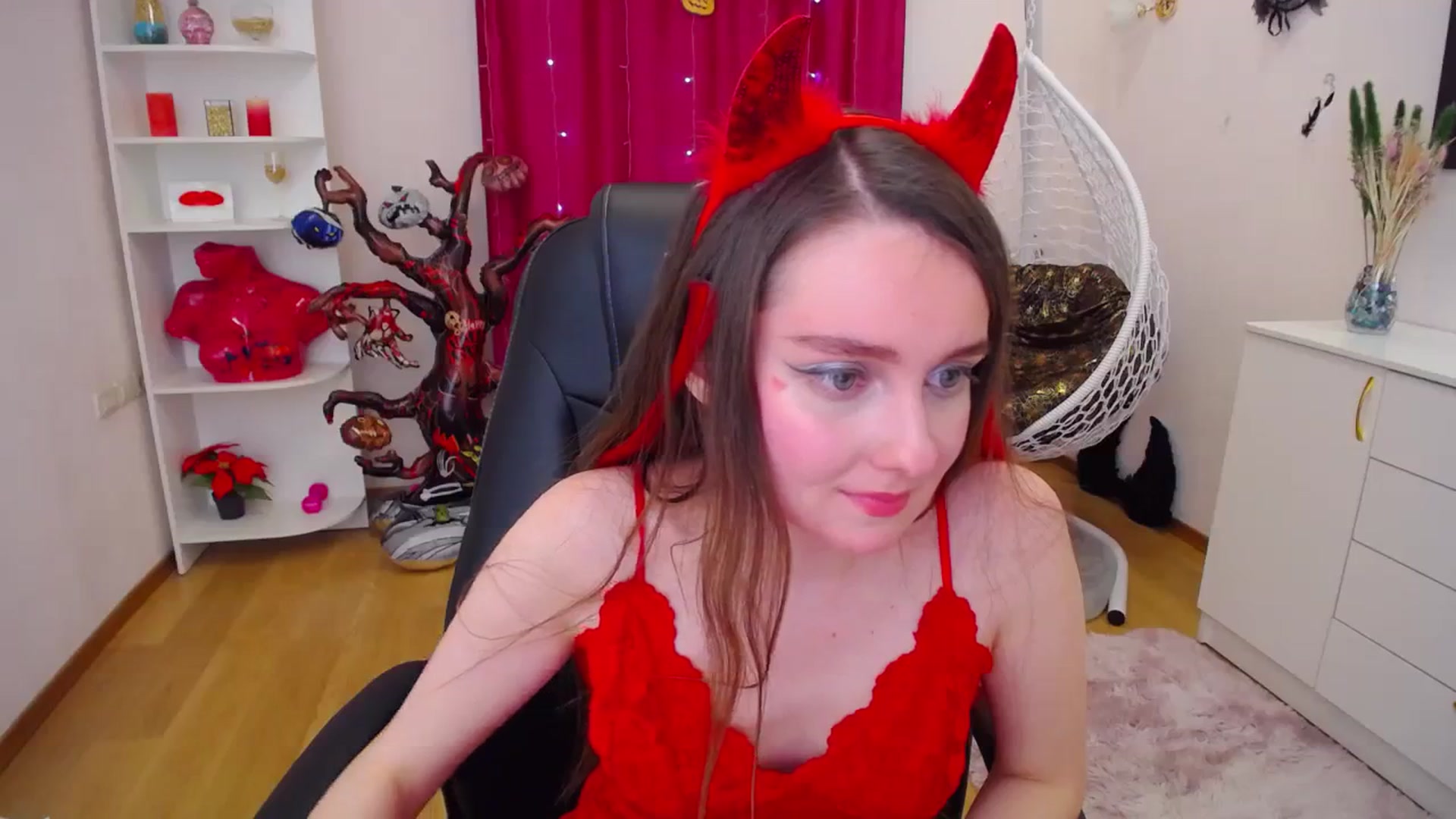 Gallery image thumbnail from Milim_Nava's myfreecams stream on, 10/30/2023, 16:29 image 10 of 20