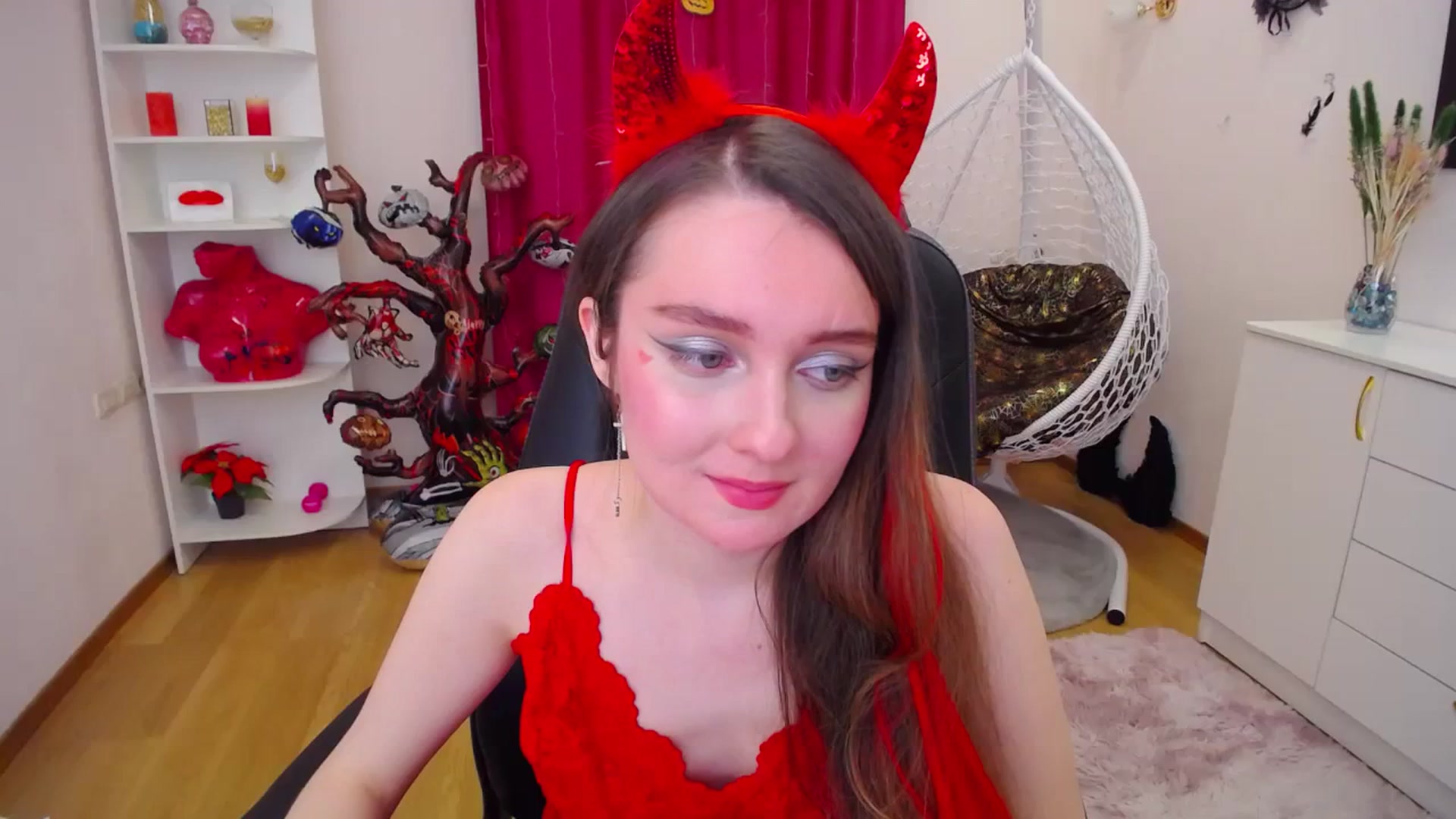 Gallery image thumbnail from Milim_Nava's myfreecams stream on, 10/30/2023, 16:29 image 15 of 20