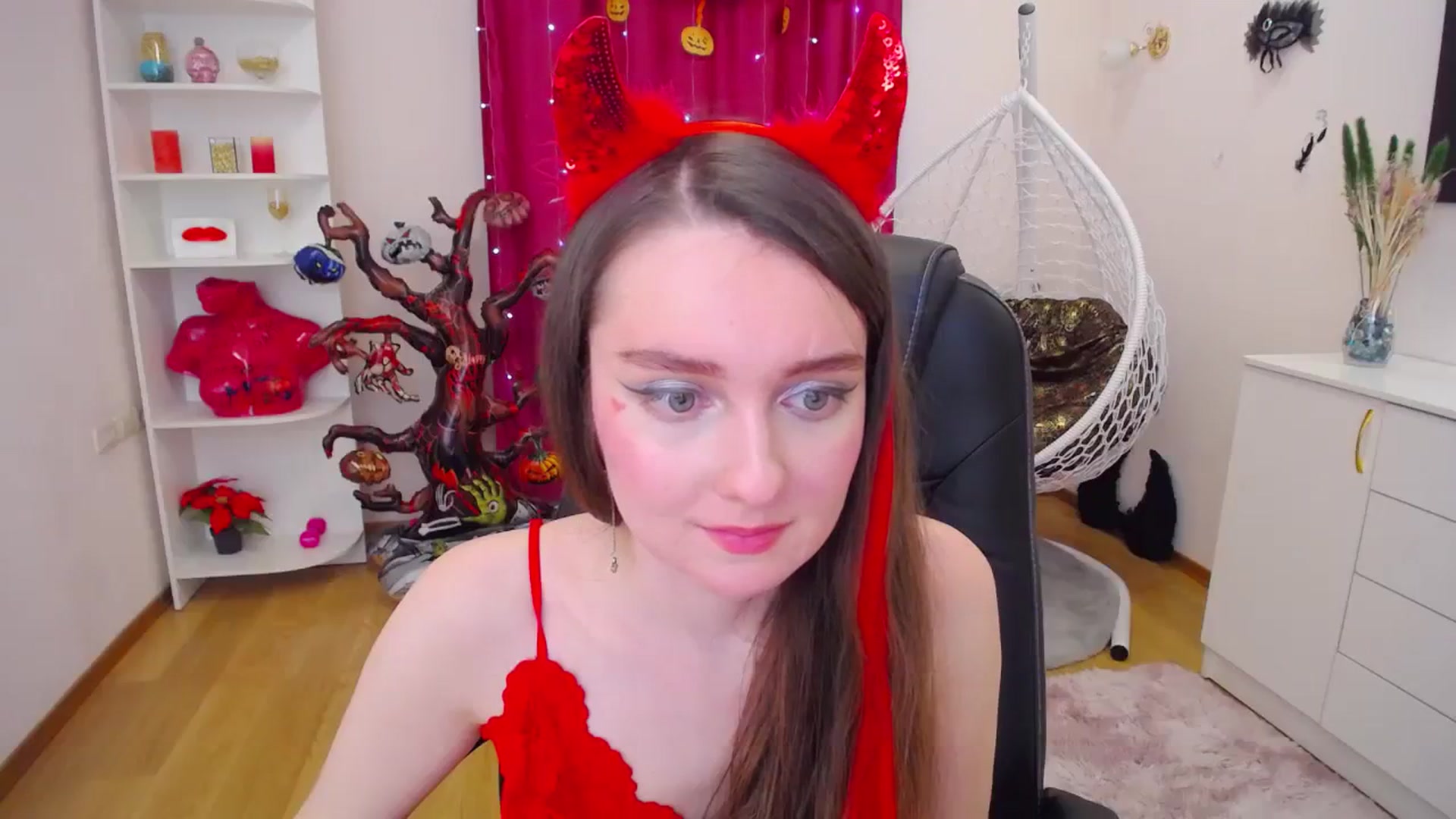 Gallery image thumbnail from Milim_Nava's myfreecams stream on, 10/30/2023, 16:59 image 4 of 20