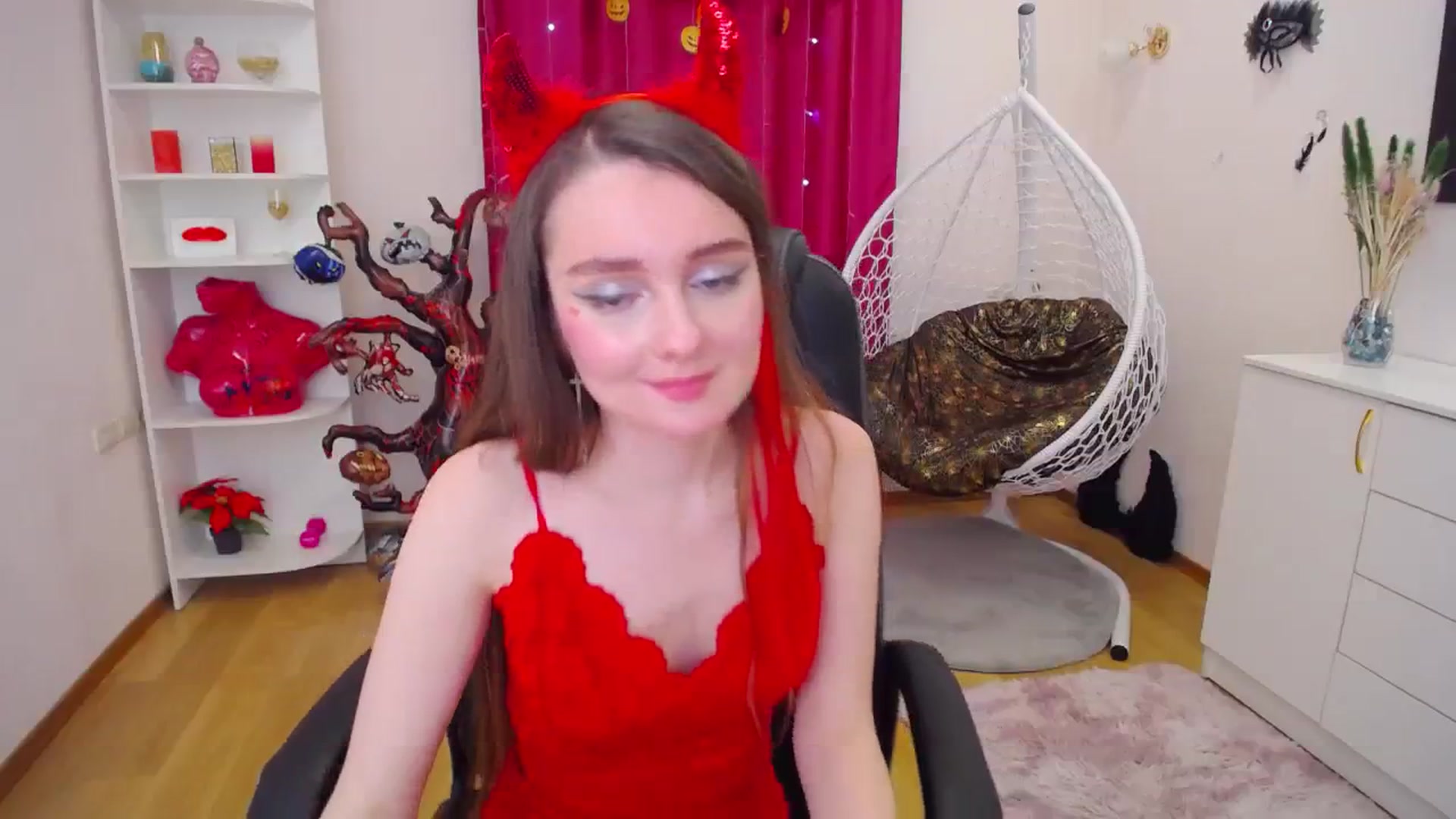 Gallery image thumbnail from Milim_Nava's myfreecams stream on, 10/30/2023, 16:59 image 11 of 20