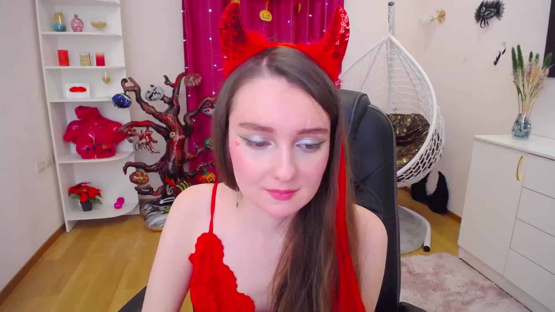 Gallery image thumbnail from Milim_Nava's myfreecams stream on, 10/30/2023, 16:59 image 5 of 20