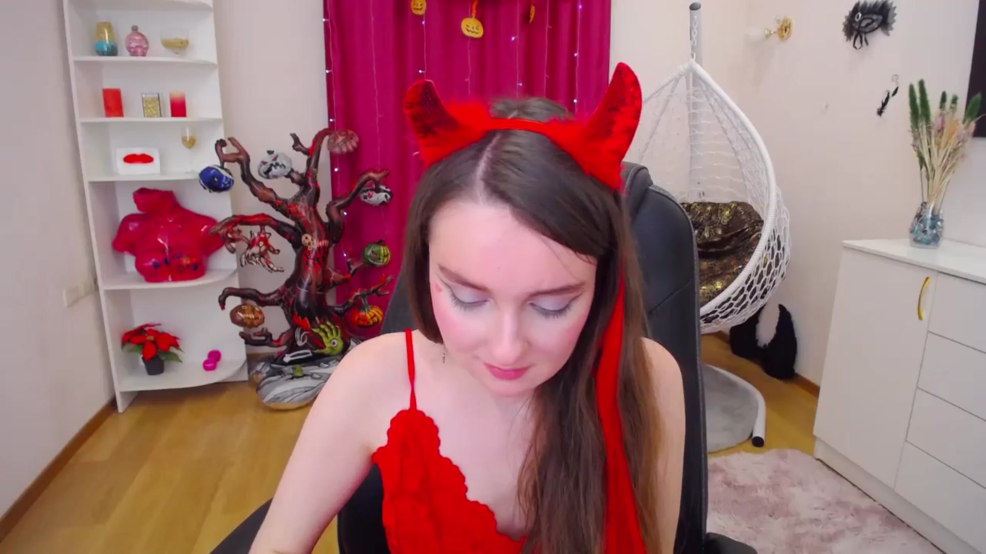 Gallery image thumbnail from Milim_Nava's myfreecams stream on, 10/30/2023, 16:59 image 3 of 20