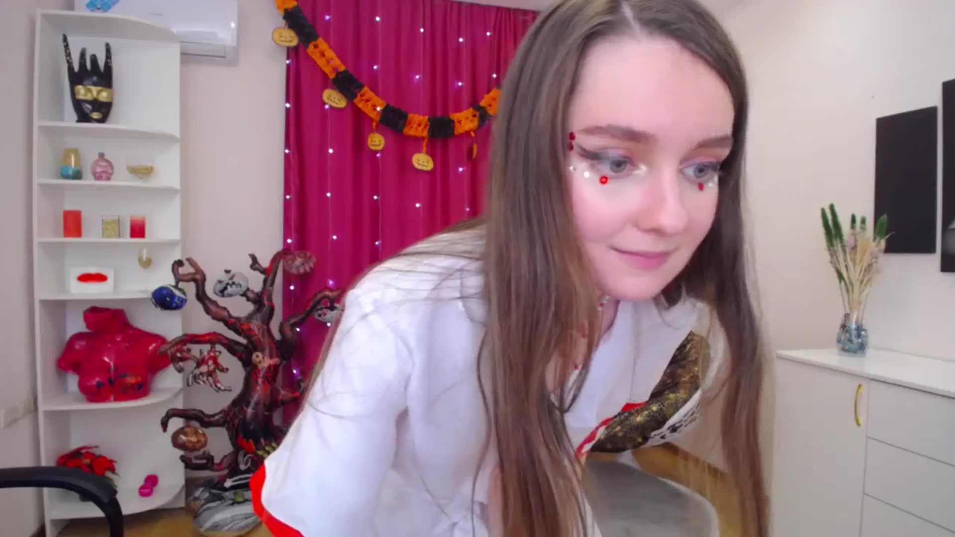 Gallery image thumbnail from Milim_Nava's myfreecams stream on, 10/31/2023, 09:41 image 16 of 20