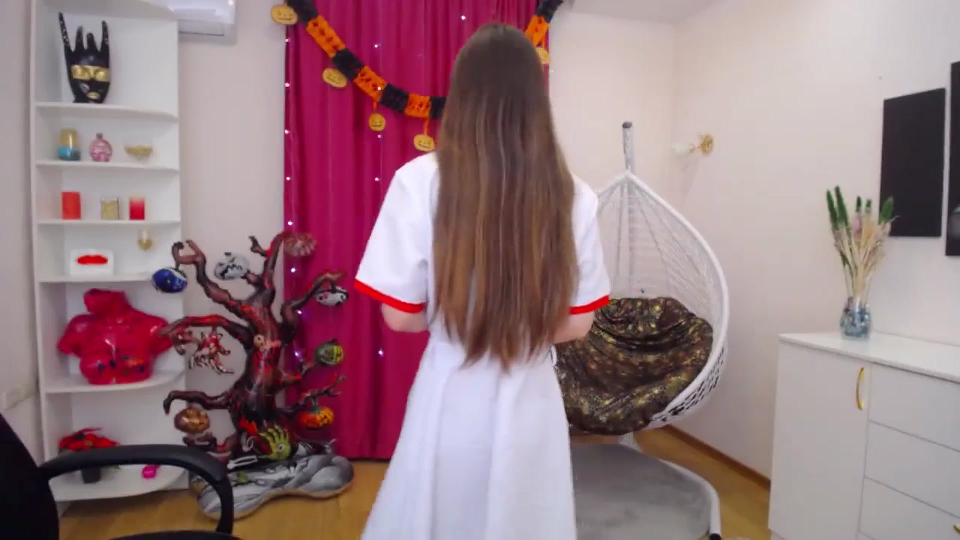 Gallery image thumbnail from Milim_Nava's myfreecams stream on, 10/31/2023, 09:41 image 7 of 20