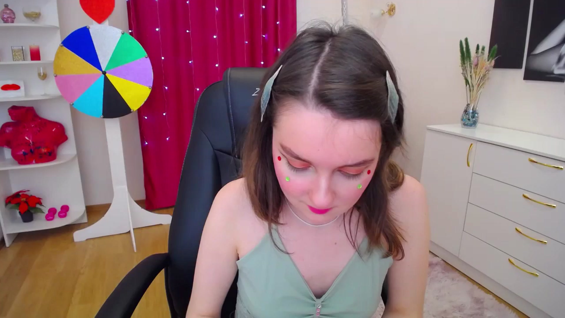 Gallery image thumbnail from Milim_Nava's myfreecams stream on, 11/04/2023, 15:01 image 7 of 20
