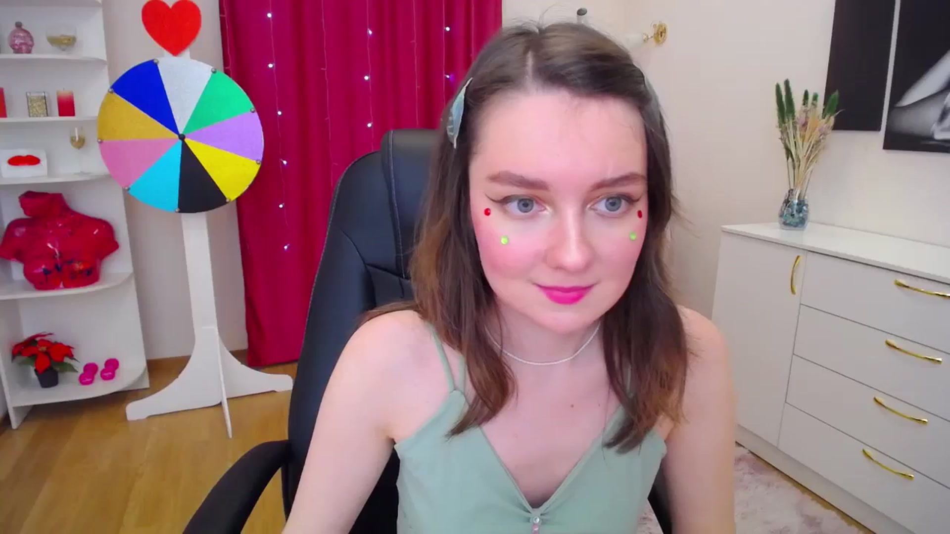 Gallery image thumbnail from Milim_Nava's myfreecams stream on, 11/04/2023, 15:01 image 2 of 20
