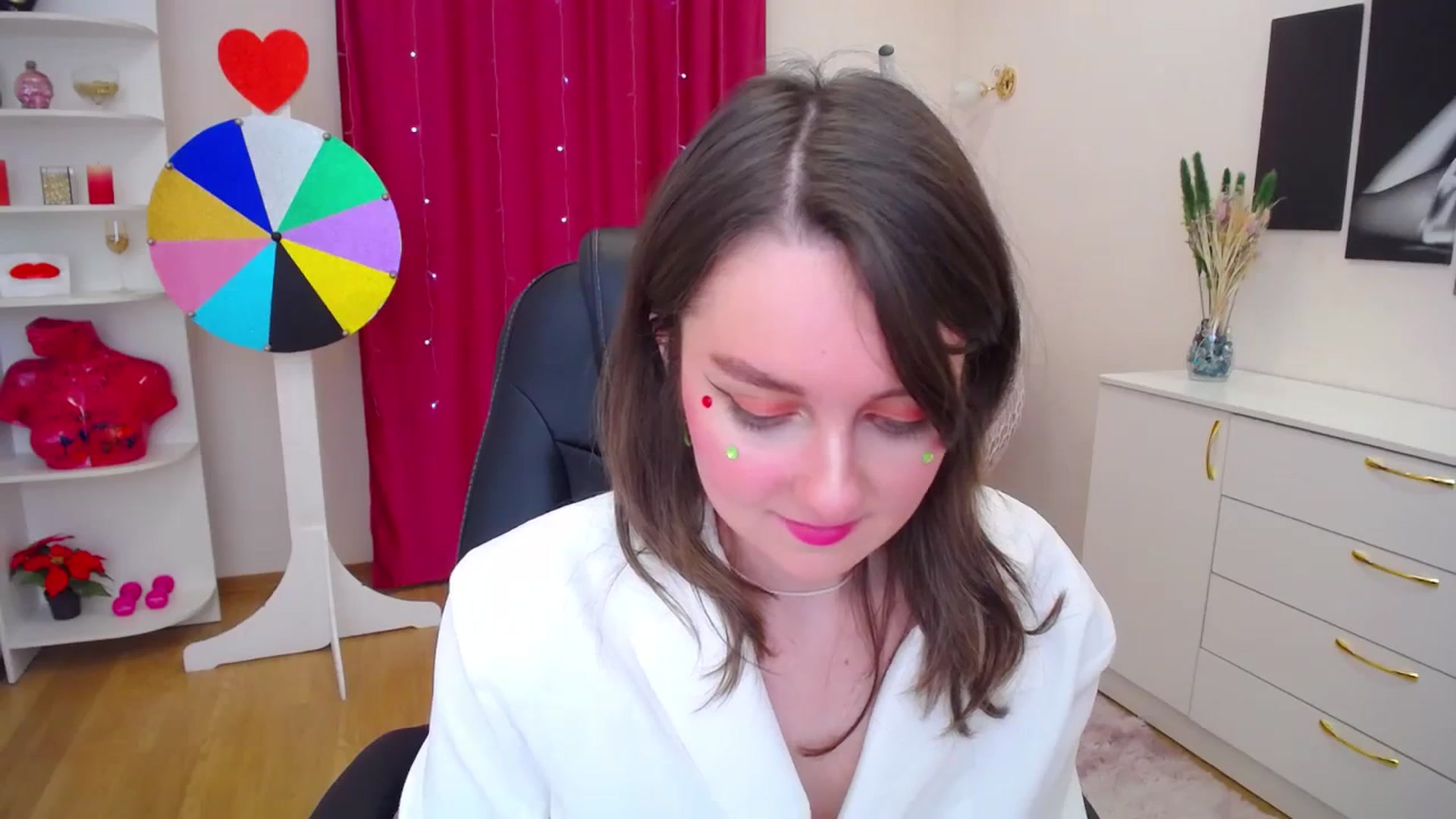 Gallery image thumbnail from Milim_Nava's myfreecams stream on, 11/04/2023, 15:27 image 8 of 20