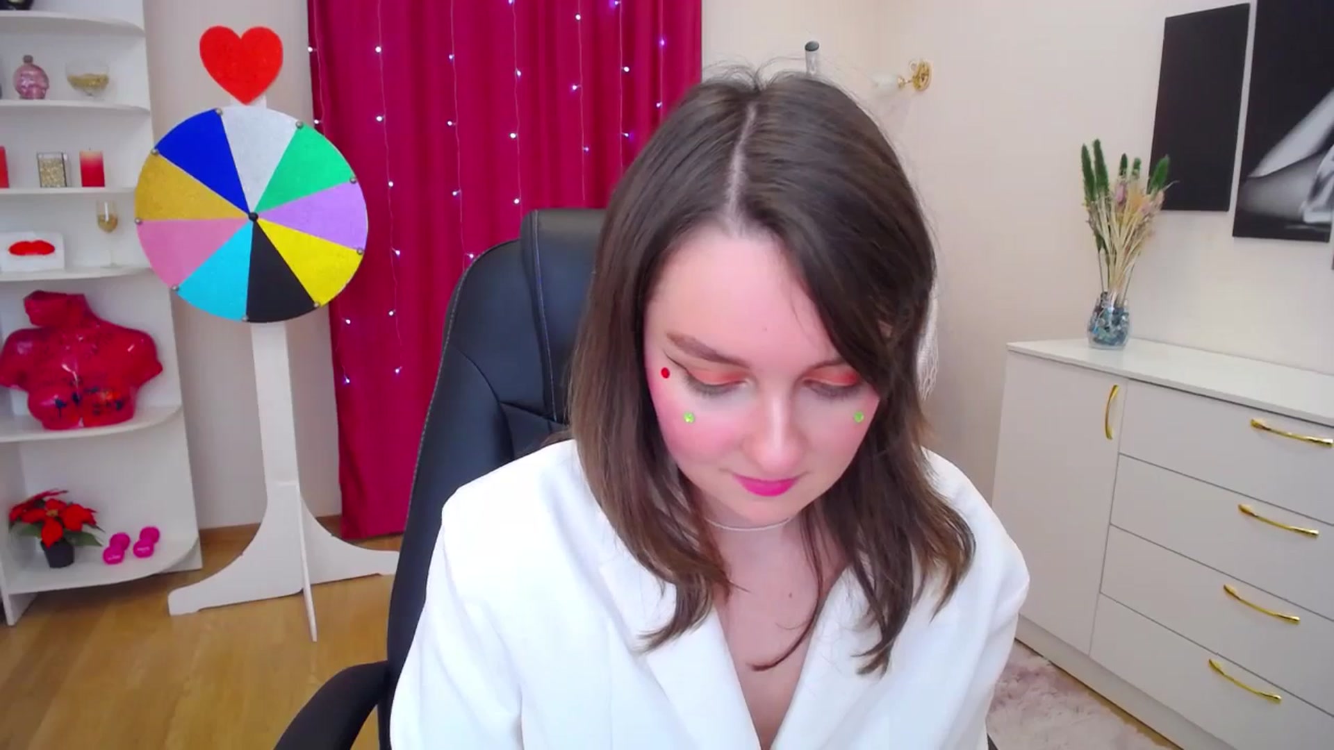 Gallery image thumbnail from Milim_Nava's myfreecams stream on, 11/04/2023, 15:27 image 14 of 20